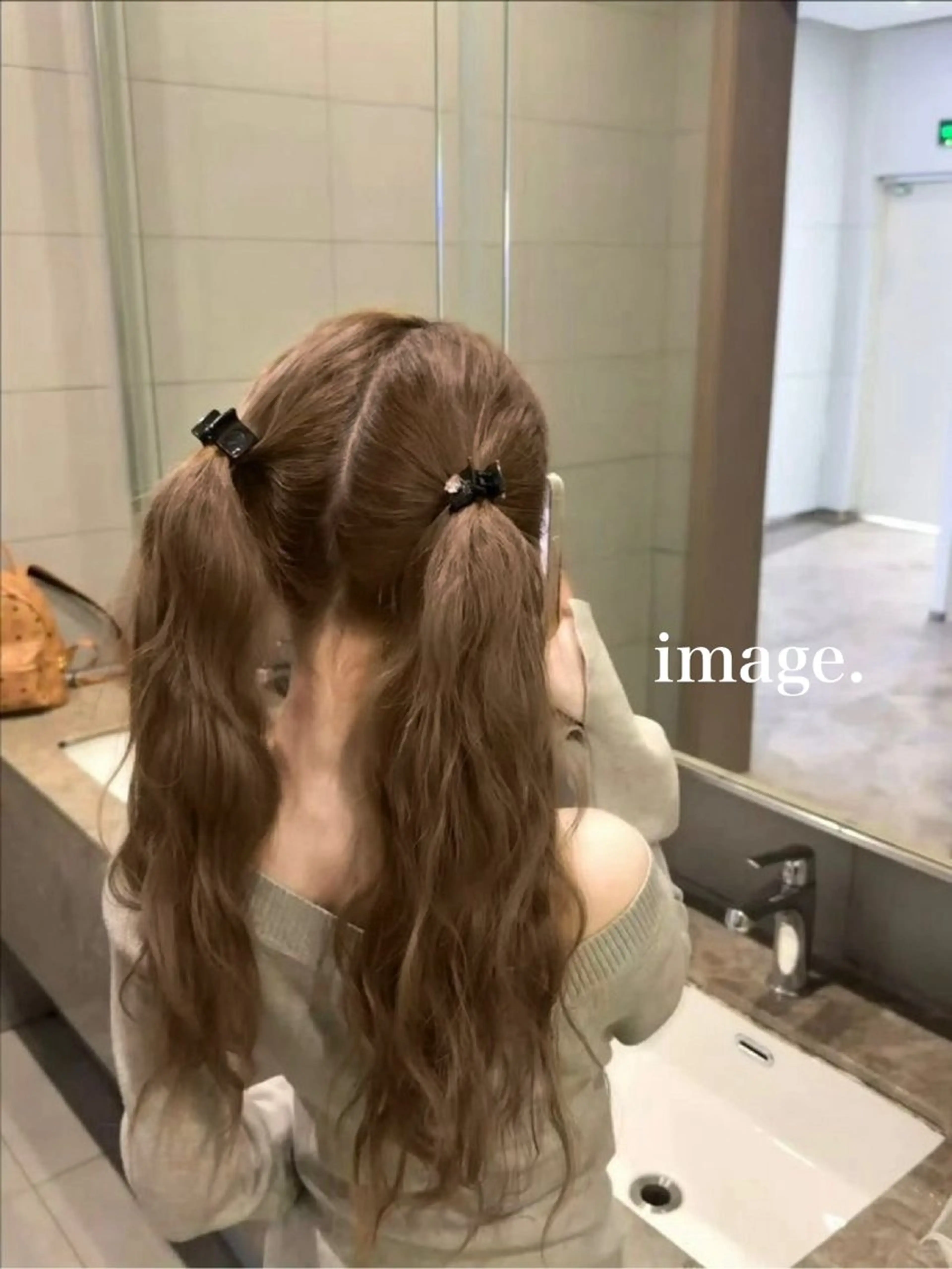 ロング カラー ベージュカラー ヘーゼル ヘアカラー ヘアセット 大人上品ベージュ 🎀HARUNAのヘアスタイル