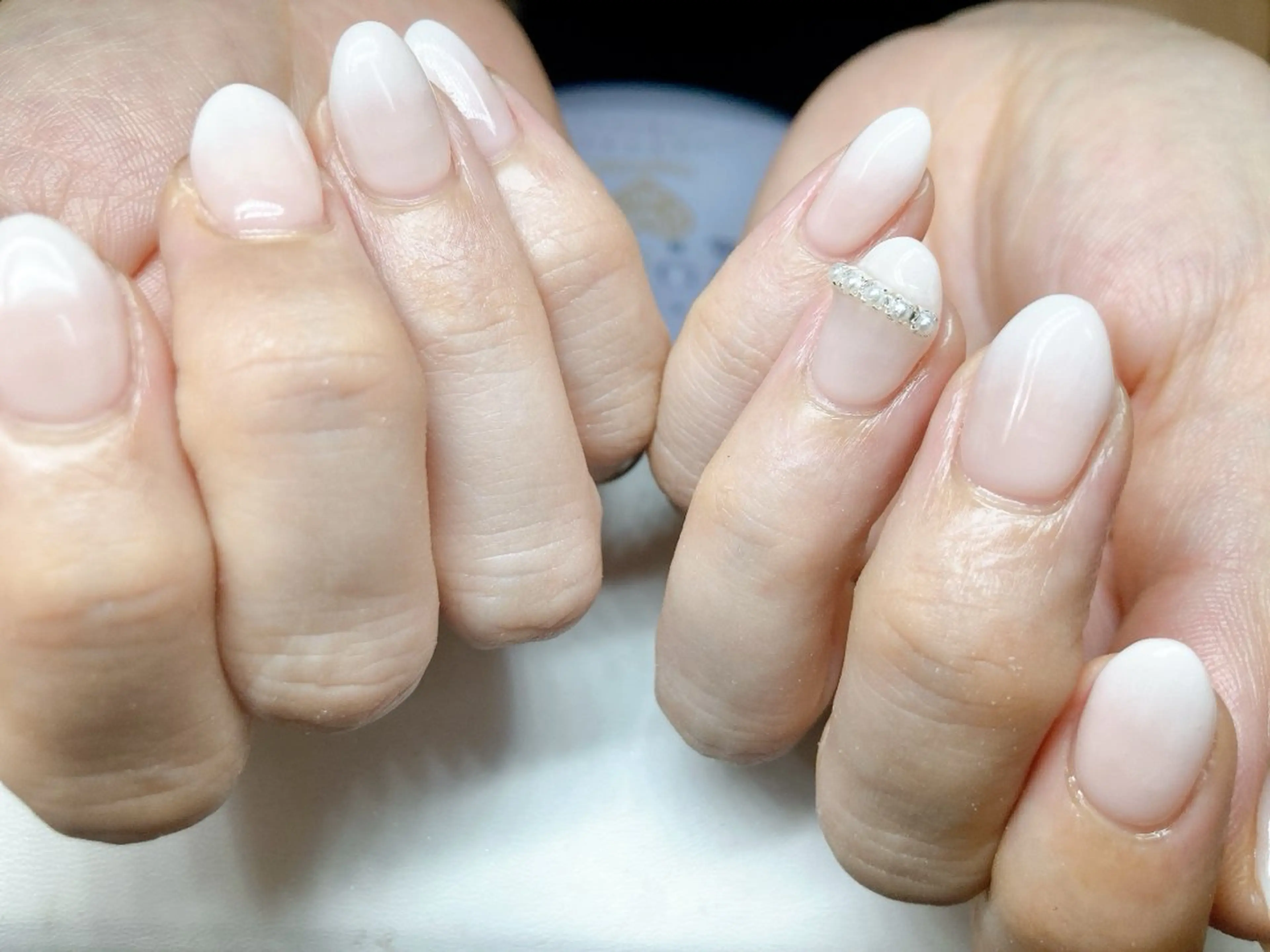 ネイル ECLAT エクラ所属・寺山 千鶴のネイルデザイン