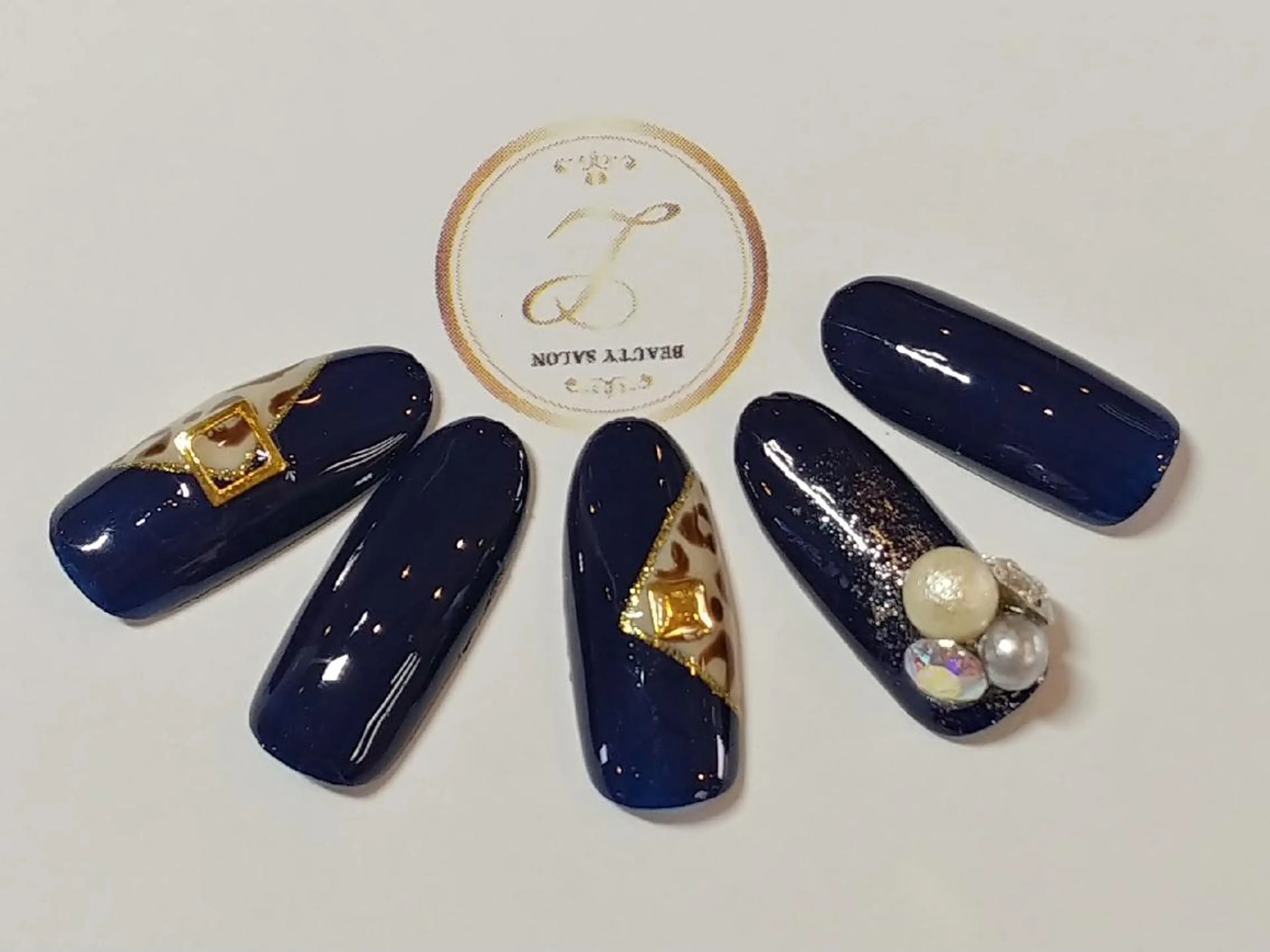 ネイル アニマル柄 nail salon lux所属・ネイリスト yukaのネイルデザイン