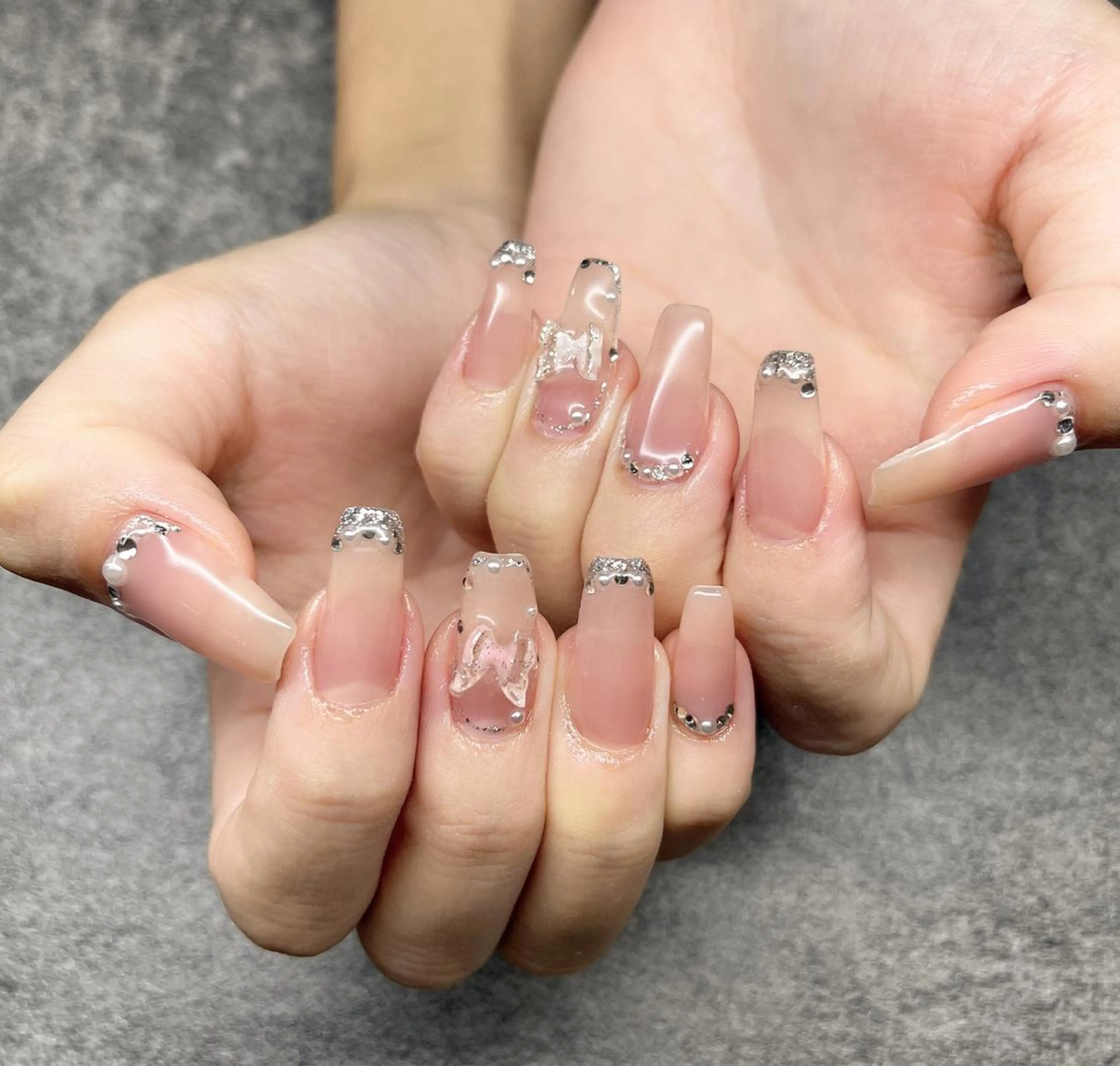 ネイル R inのネイルデザイン