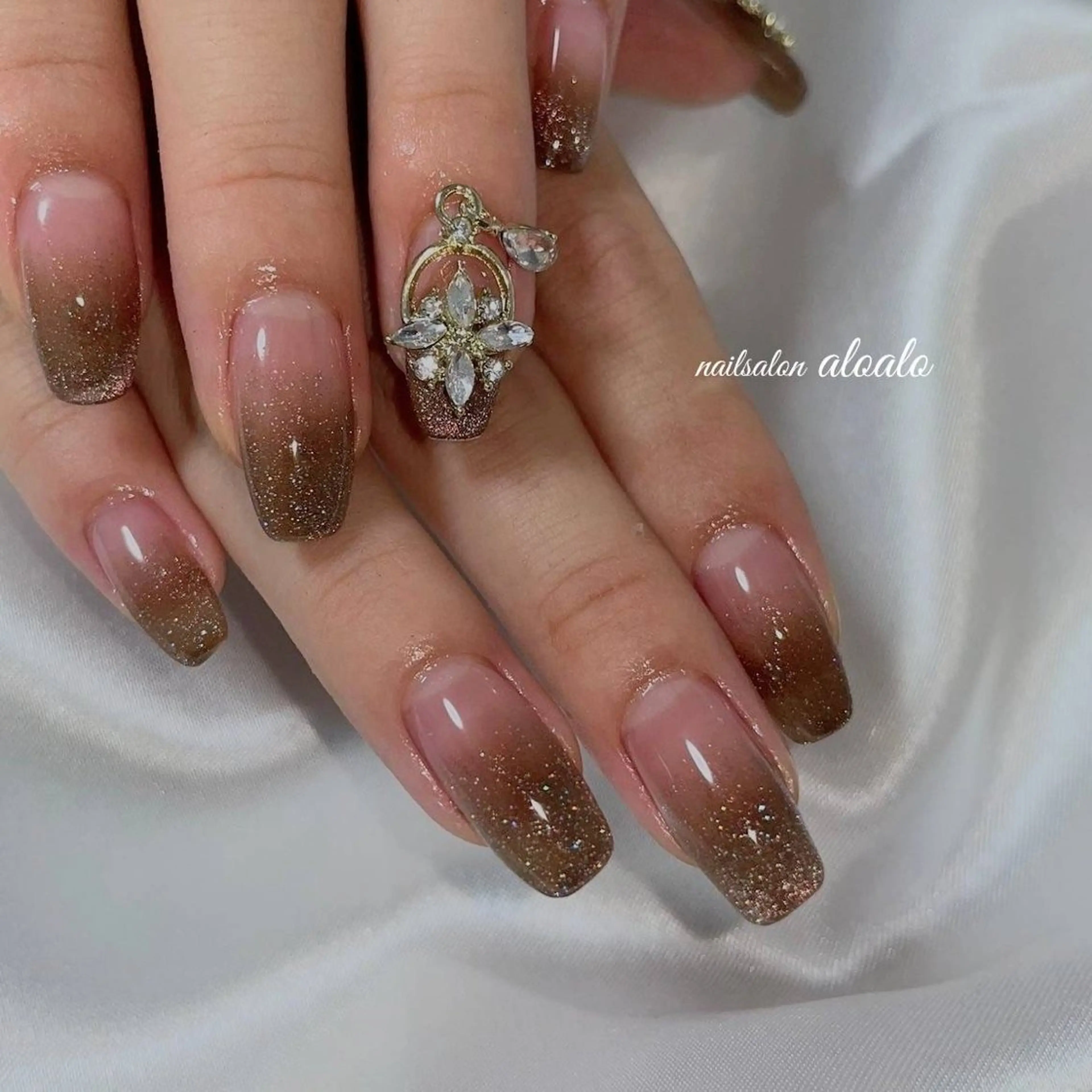 ネイル nail salon  aloalo所属・Nailist Ayaのネイルデザイン