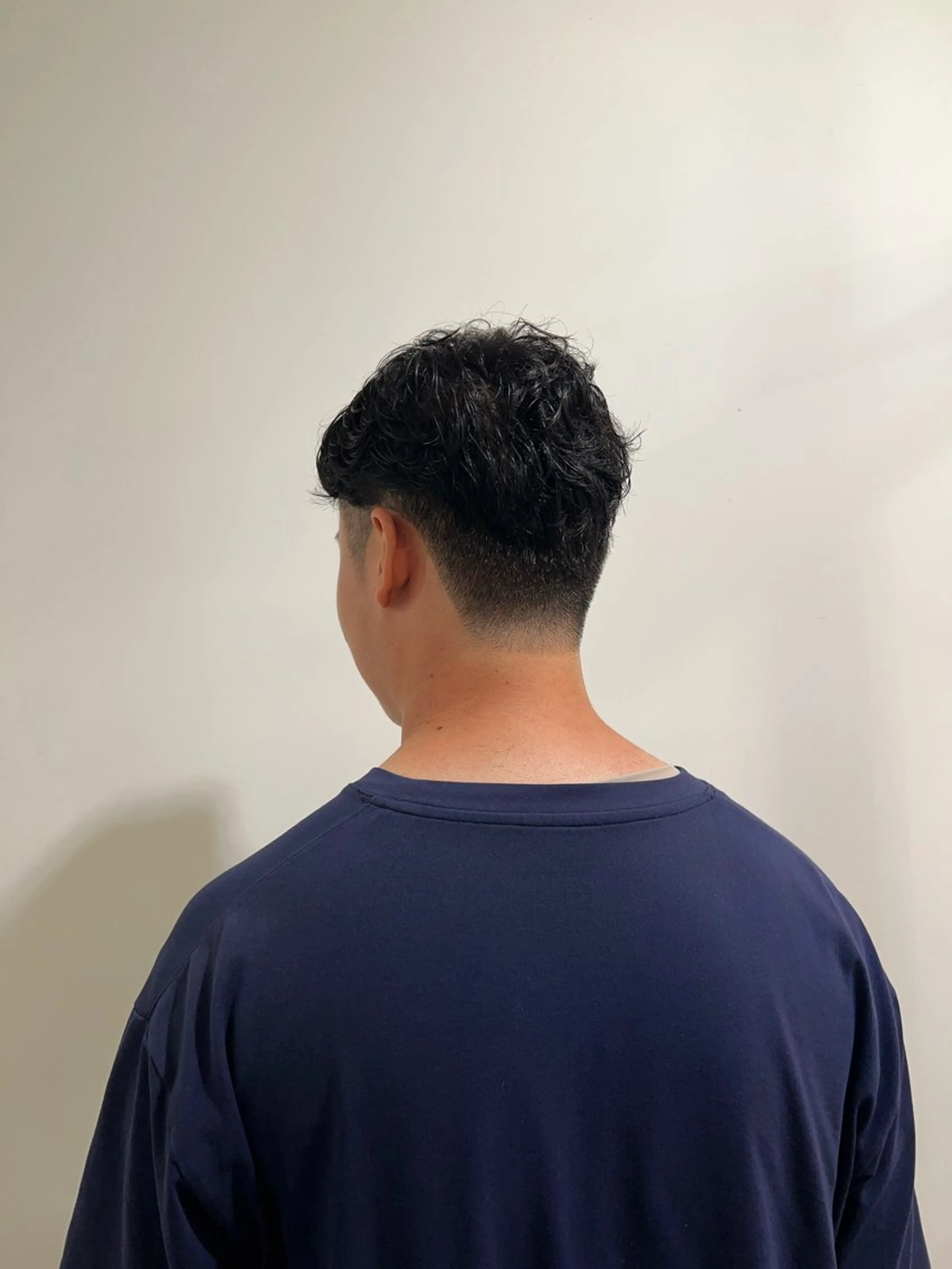 メンズ カット パーマ ワタナベ モカ🦢ダブルカラーのヘアスタイル