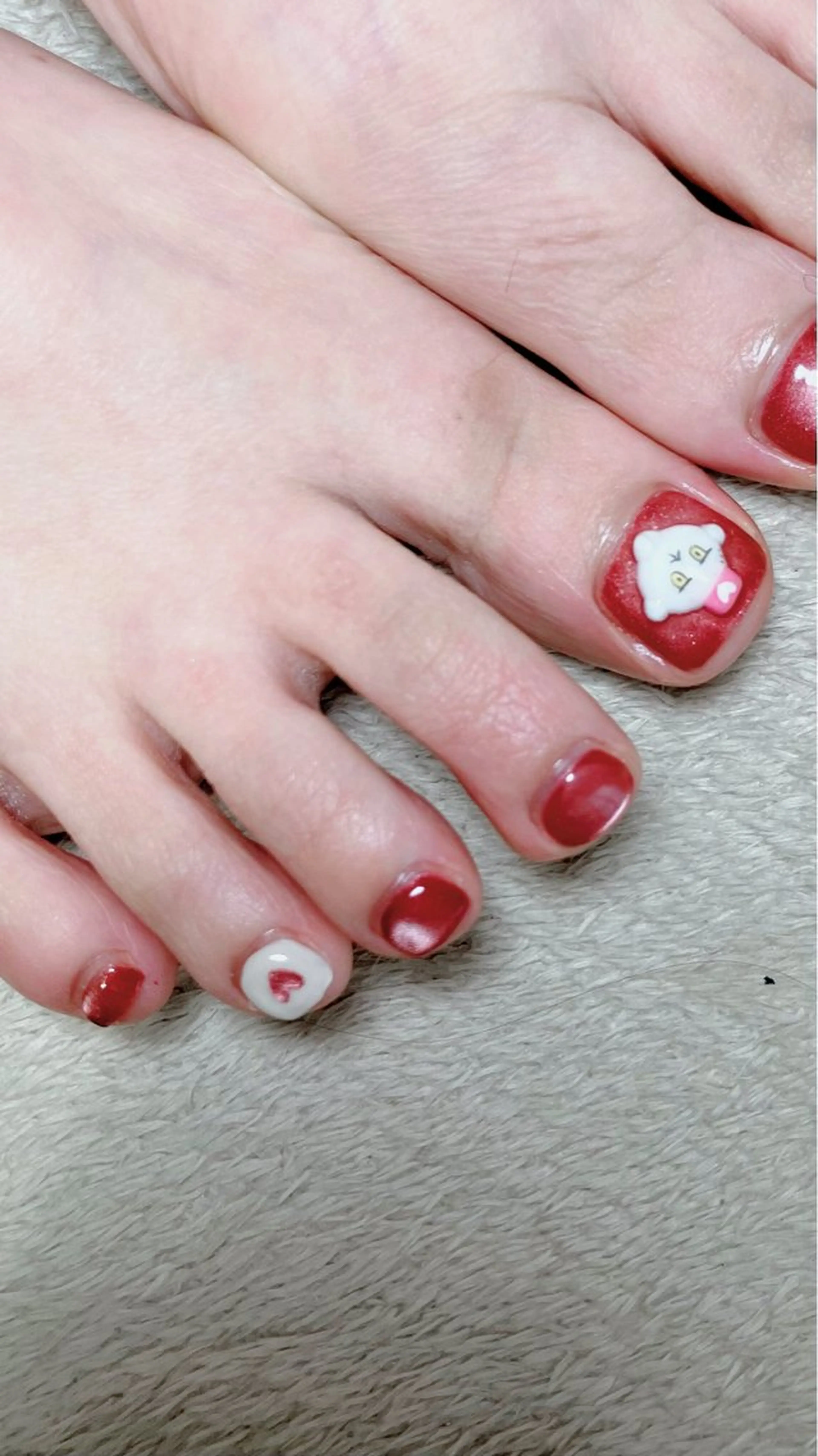 ネイル フットネイル haleyume所属・shino🌟 痛ネイルのネイルデザイン