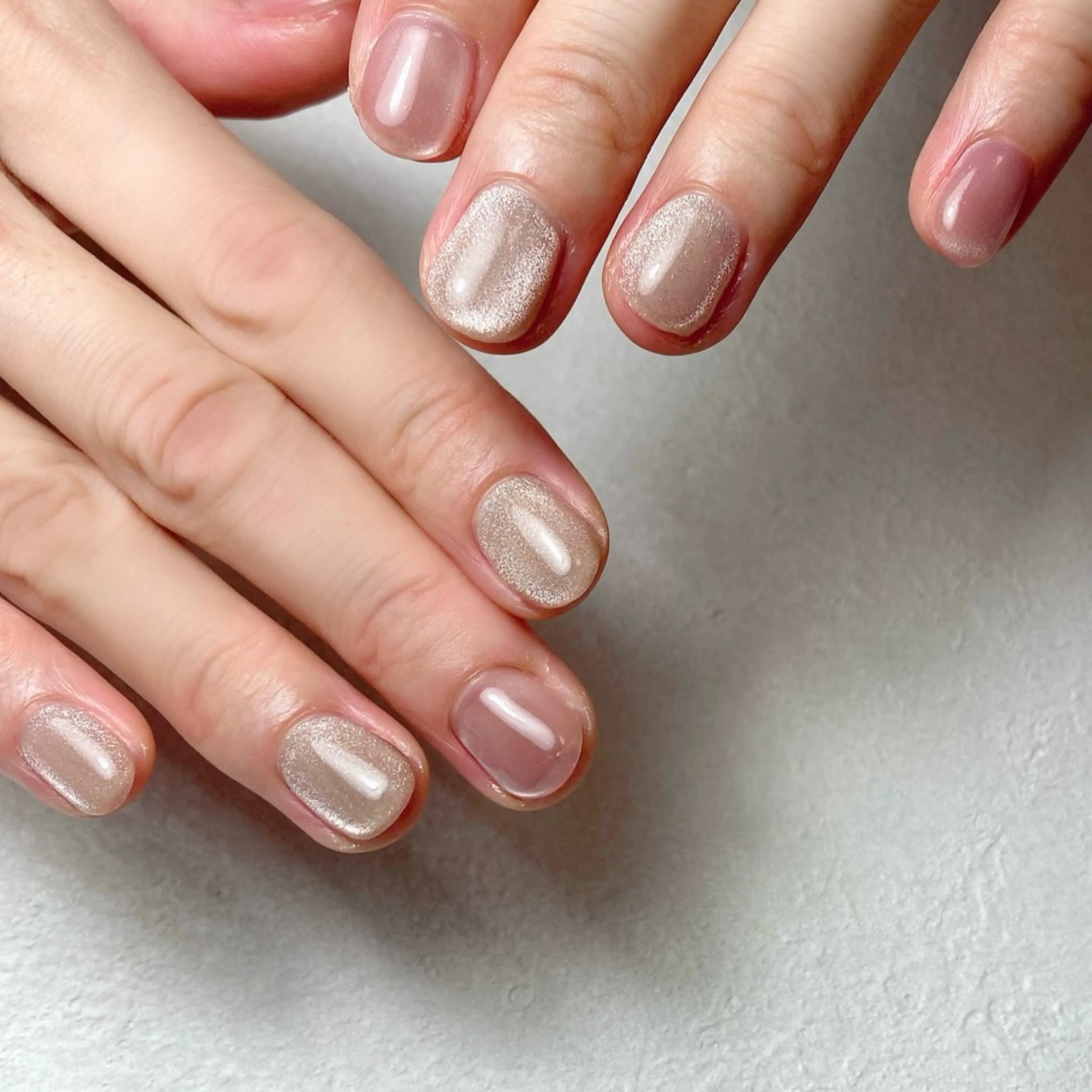 ネイル マグネットネイル ショートネイル amu所属・かおる KAORUのネイルデザイン