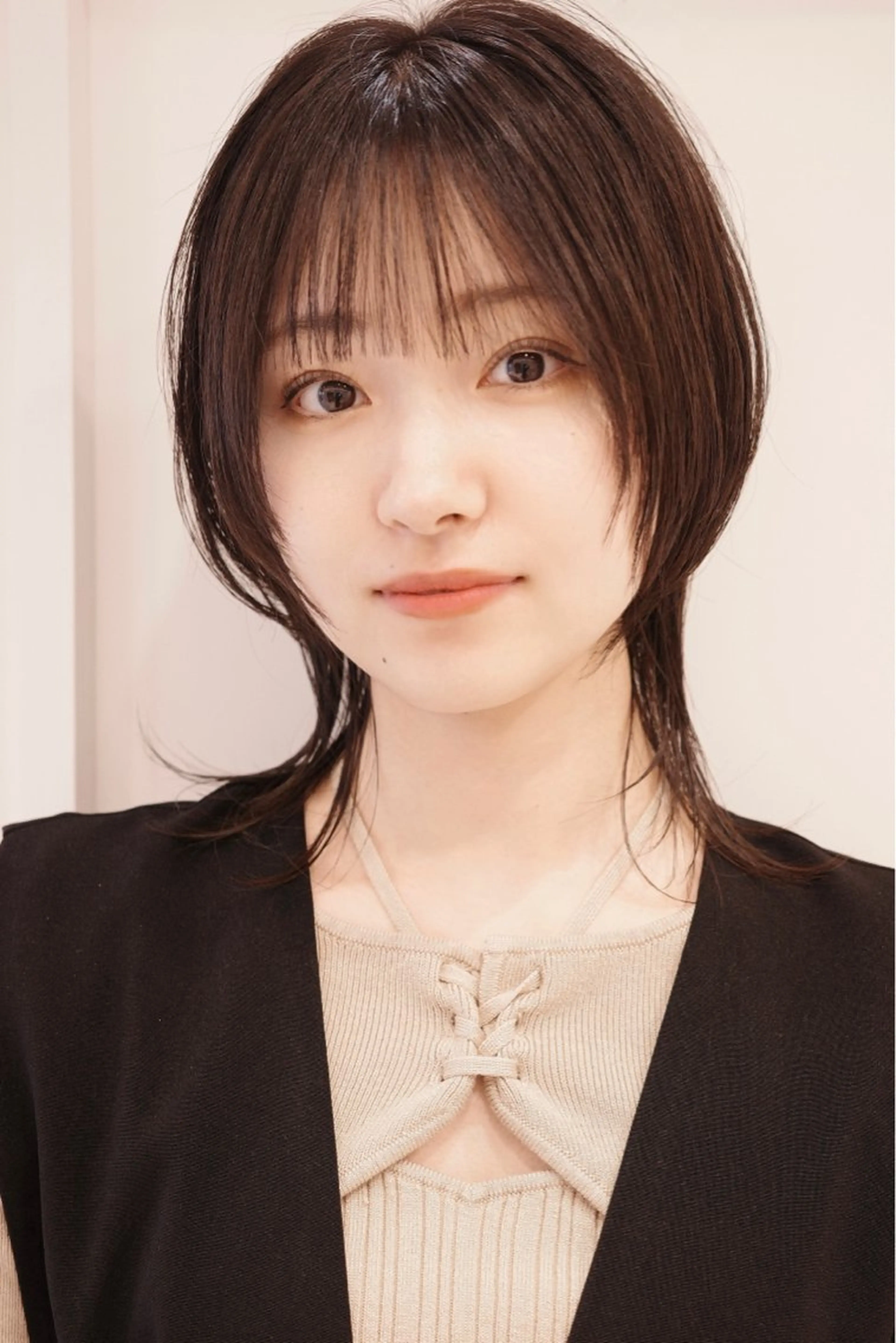 ショート カラー ウルフカット mayu .のヘアスタイル