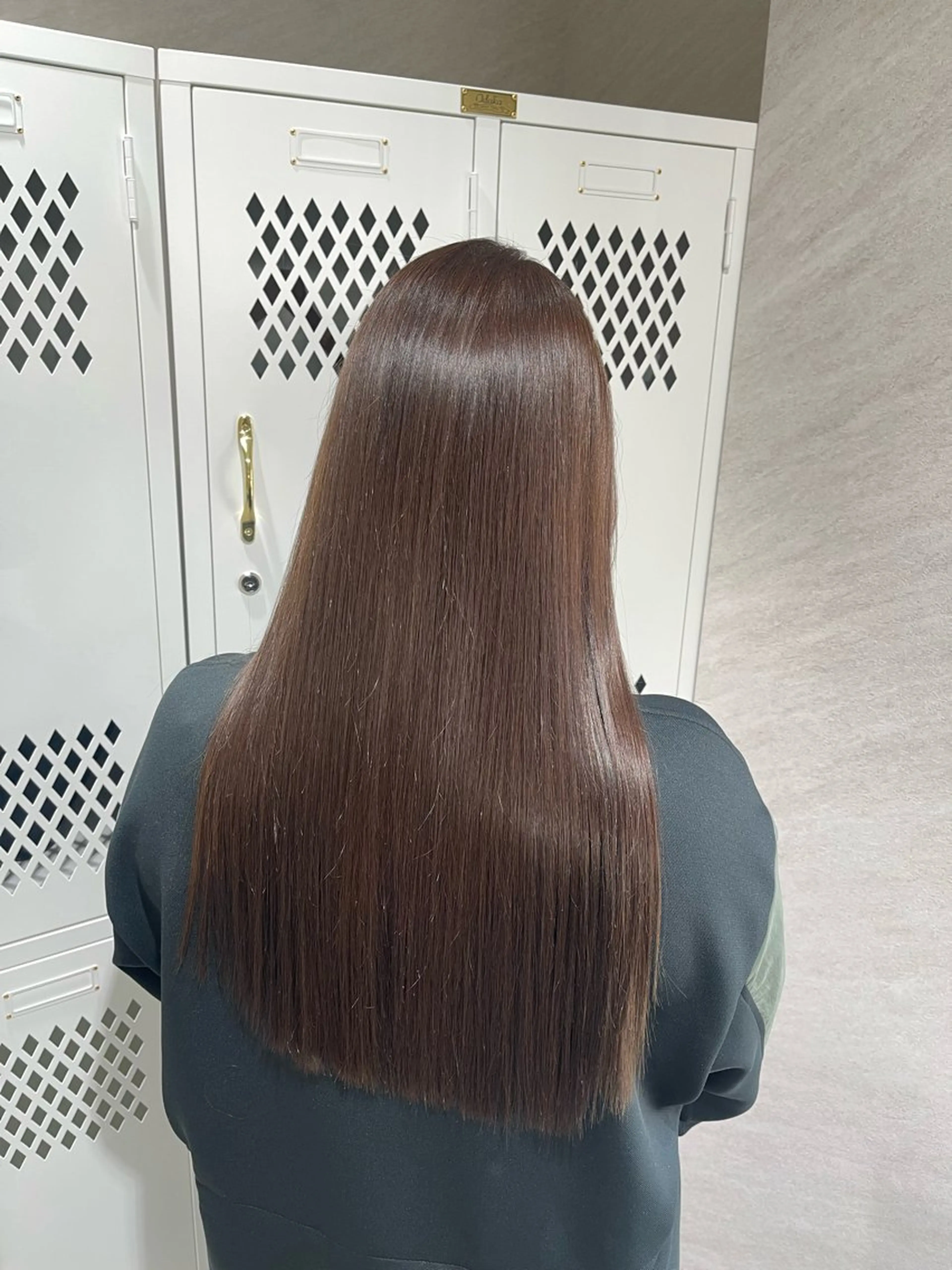 ロング カラー ベージュカラー グレージュ カット ヘアカラー トリートメント 🩵ボブ/レイヤー /髪質改善🩵のヘアスタイル