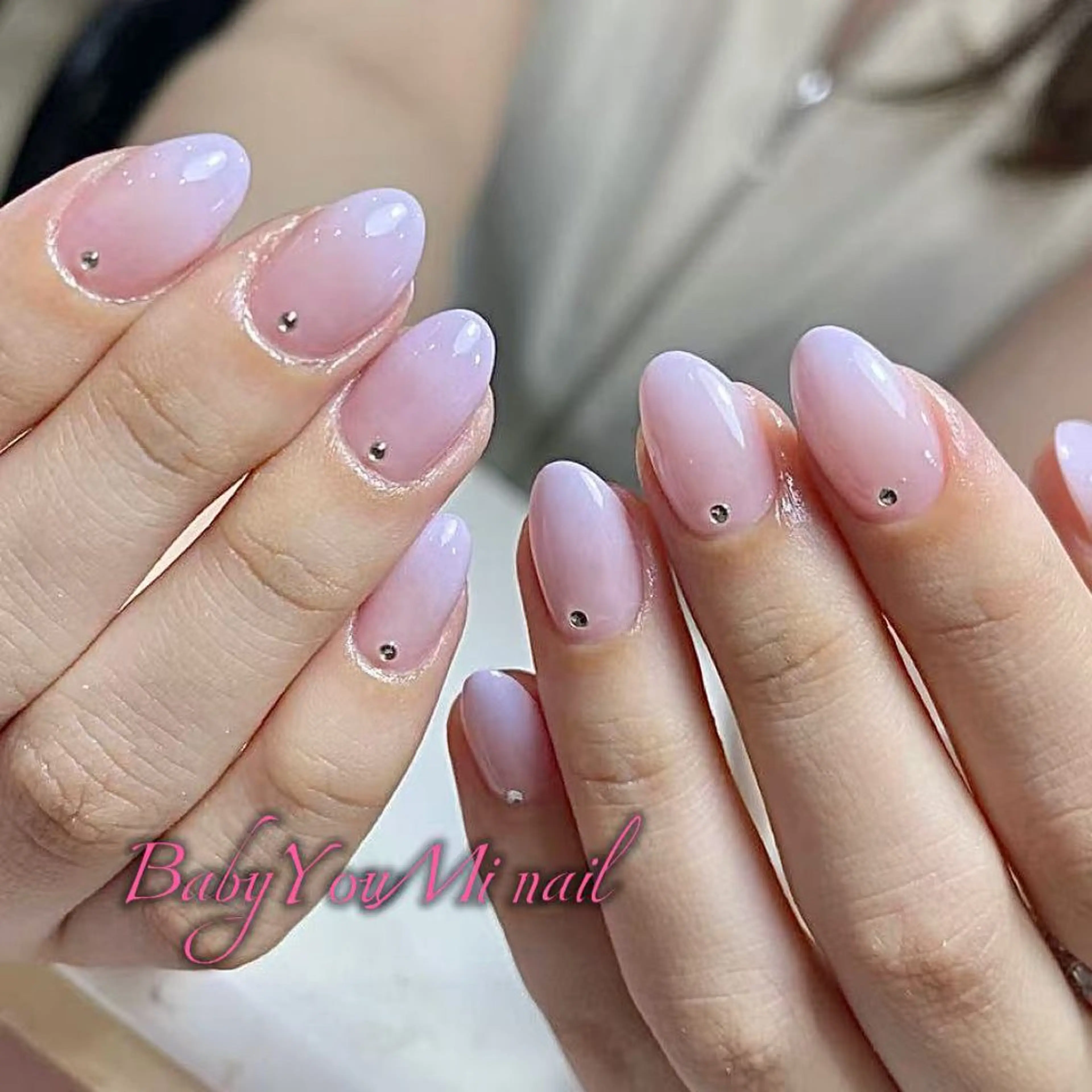 ネイル オーロラネイル フラワーネイル フットネイル フレンチネイル ジェルネイル ハンドネイル BabyYouMi ねねのネイルデザイン