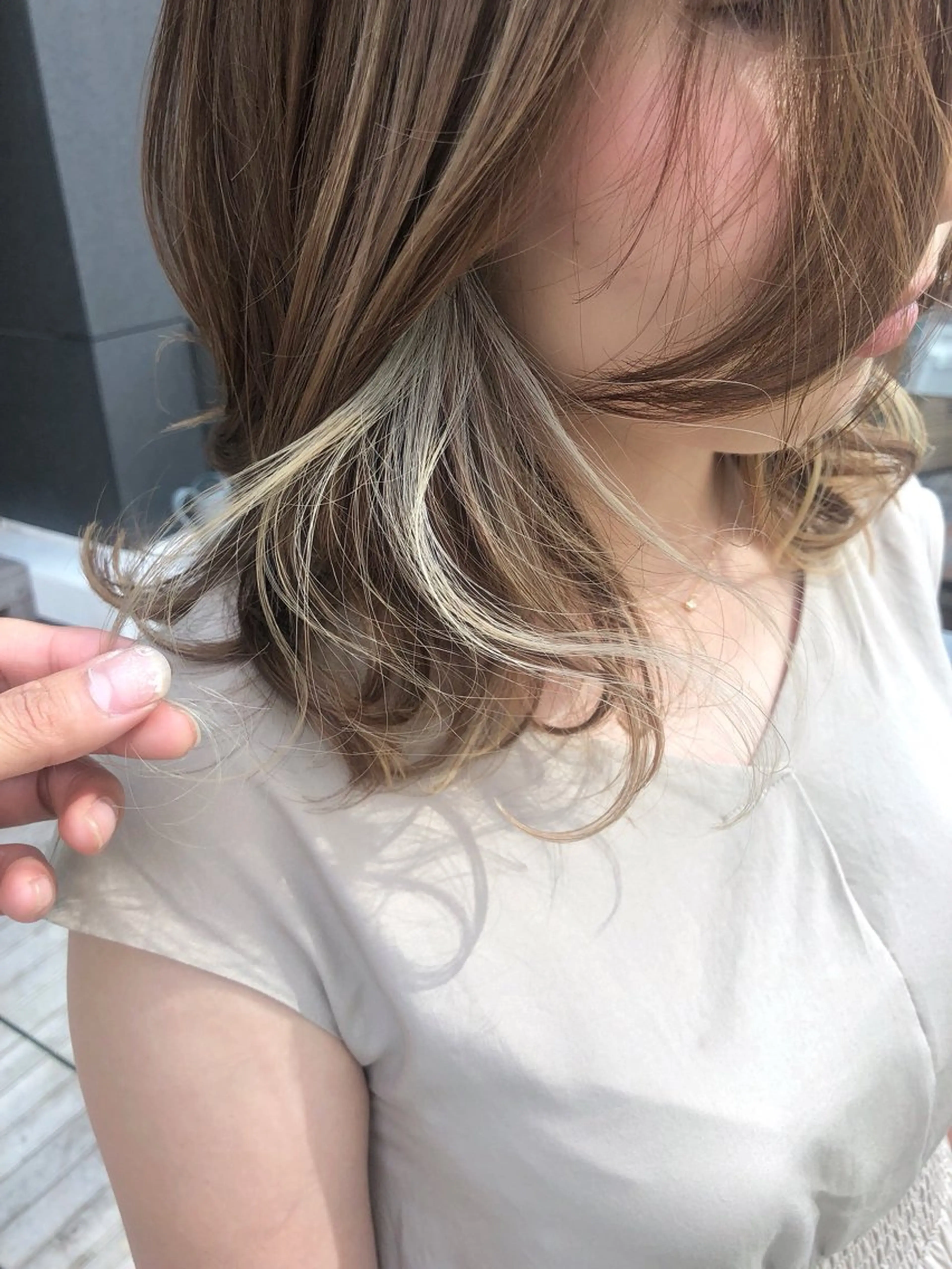 ミディアム カラー パーマ ヘアアレンジ イヤリングカラー インナーカラー VIVIE【ヴィヴィ】所属・髪質改善/韓国風 レイヤー/田村祐樹のヘアスタイル