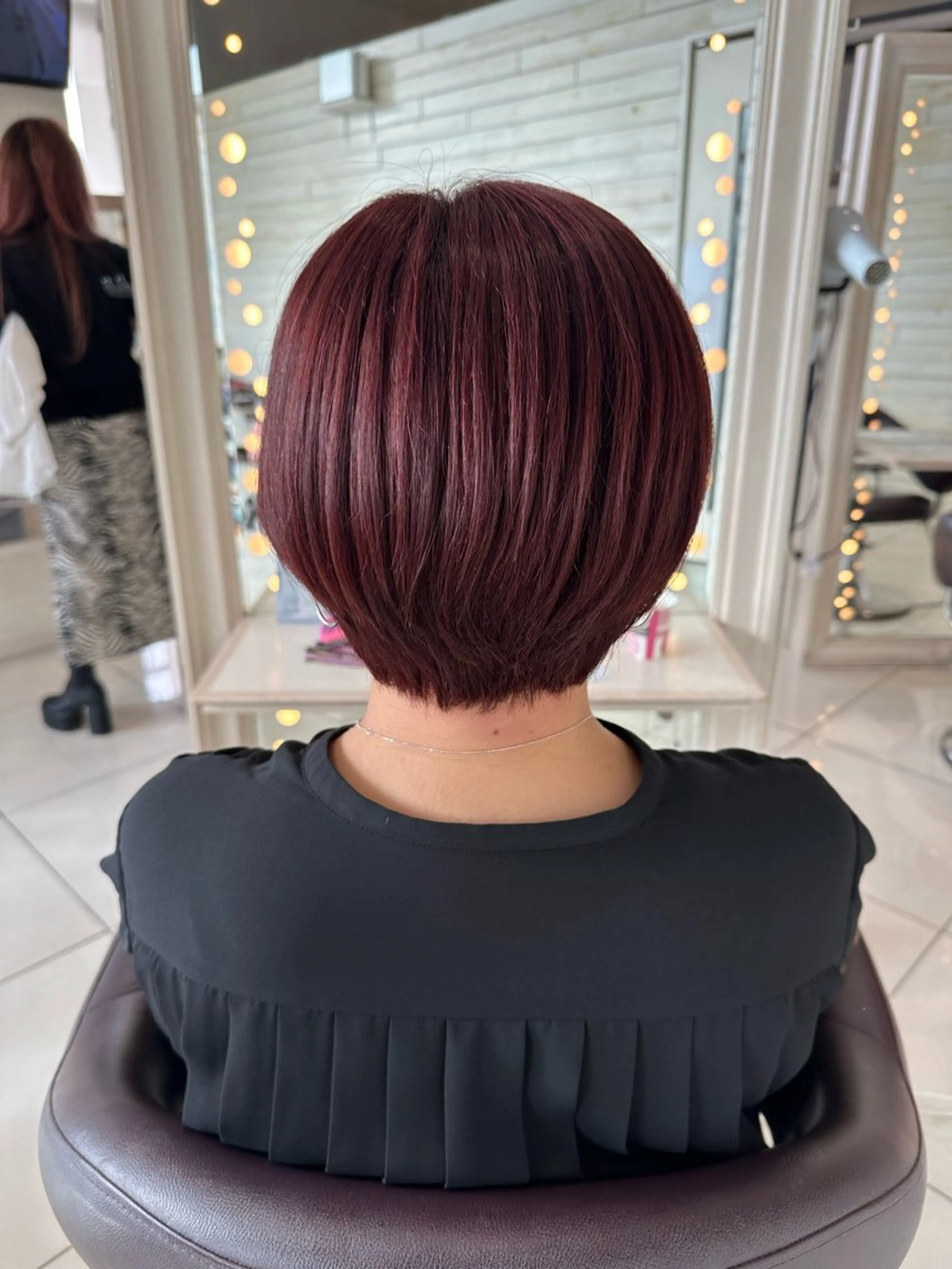 ショート カラー Ancheri by flammeum戸塚店所属・ひな/ボブカット/ ブリーチなしWカラーのヘアスタイル