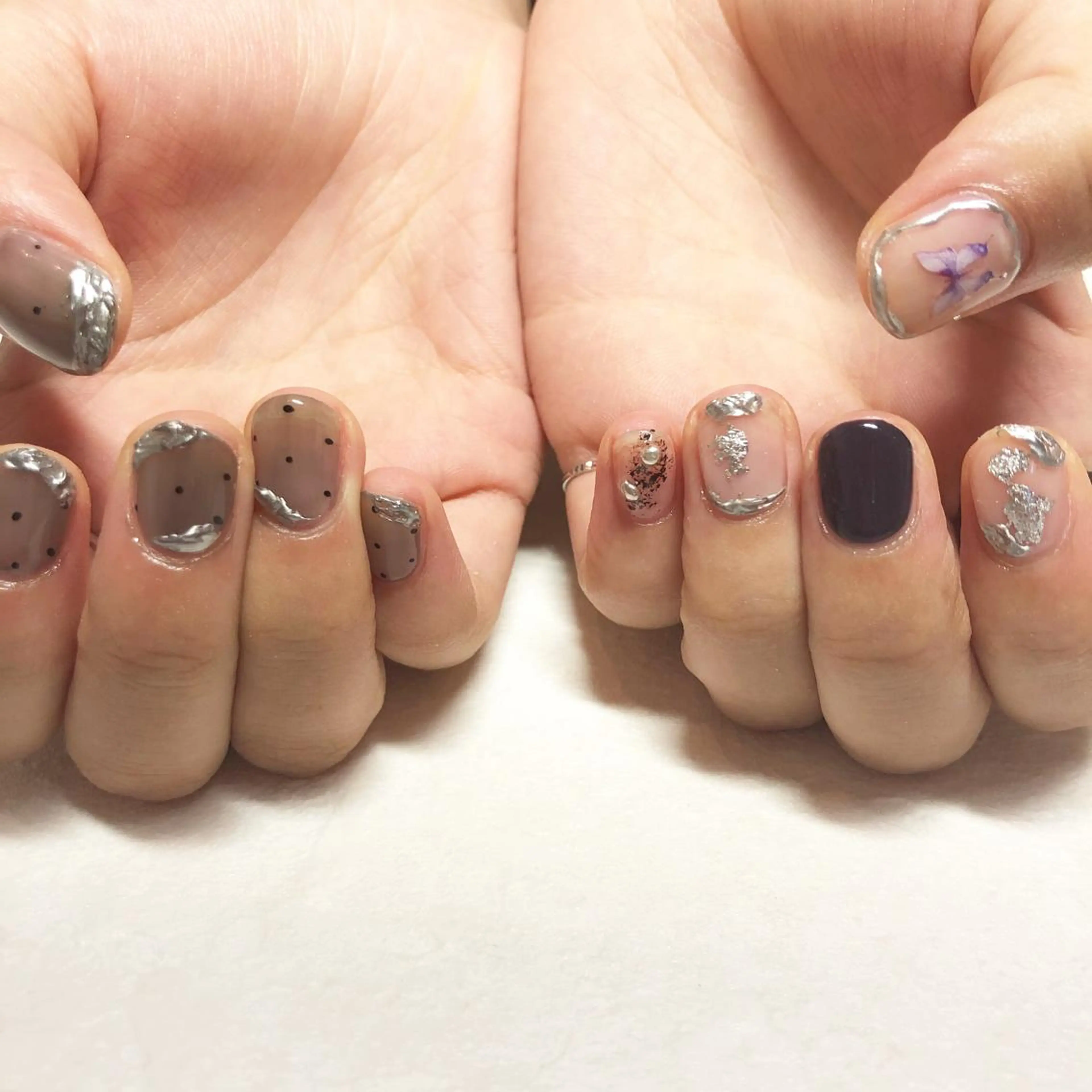 ネイル ニュアンスネイル clocln  / Suzukaのネイルデザイン