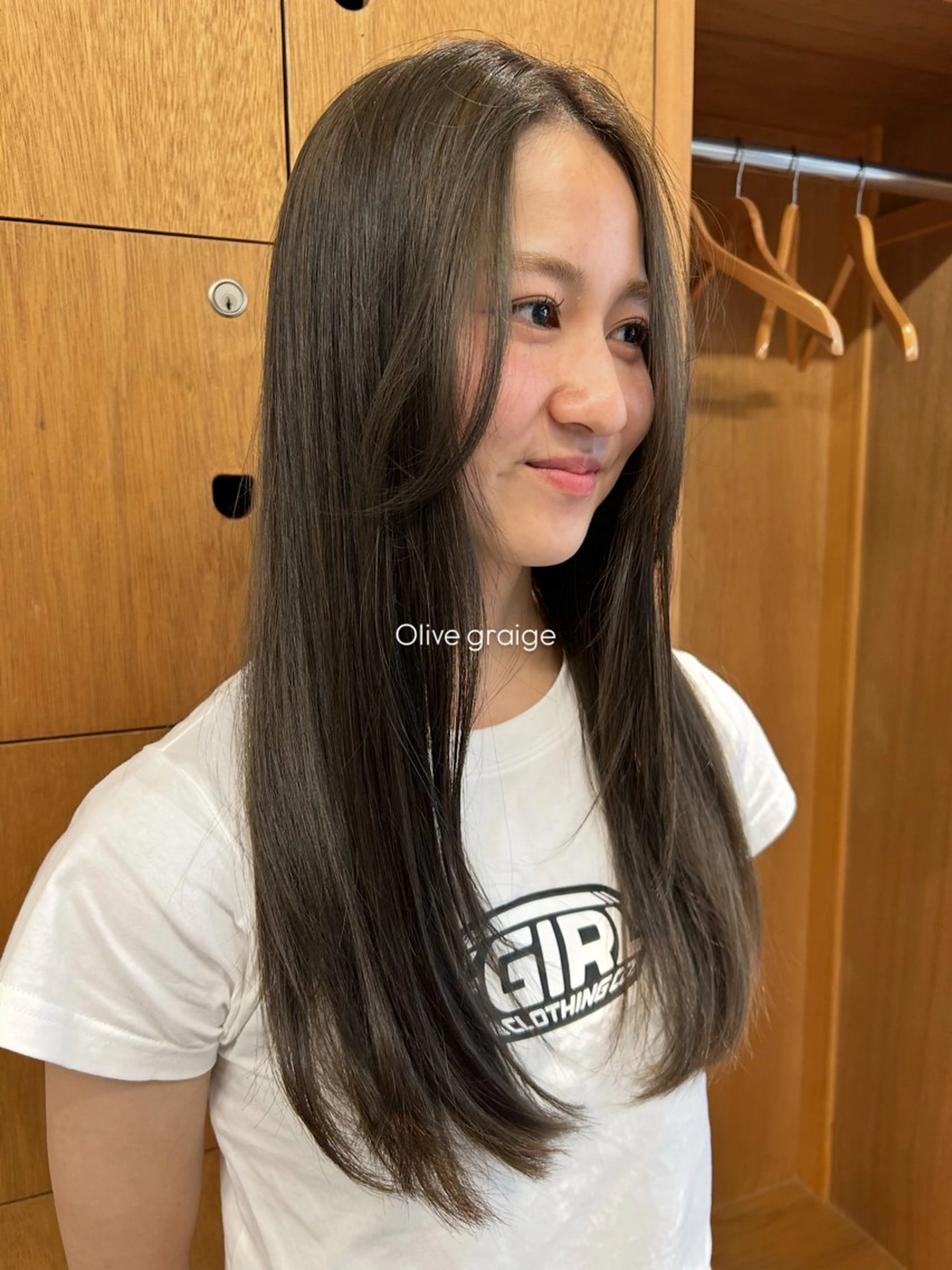 カラー カエデ🐬 カットカラーモデルのヘアスタイル