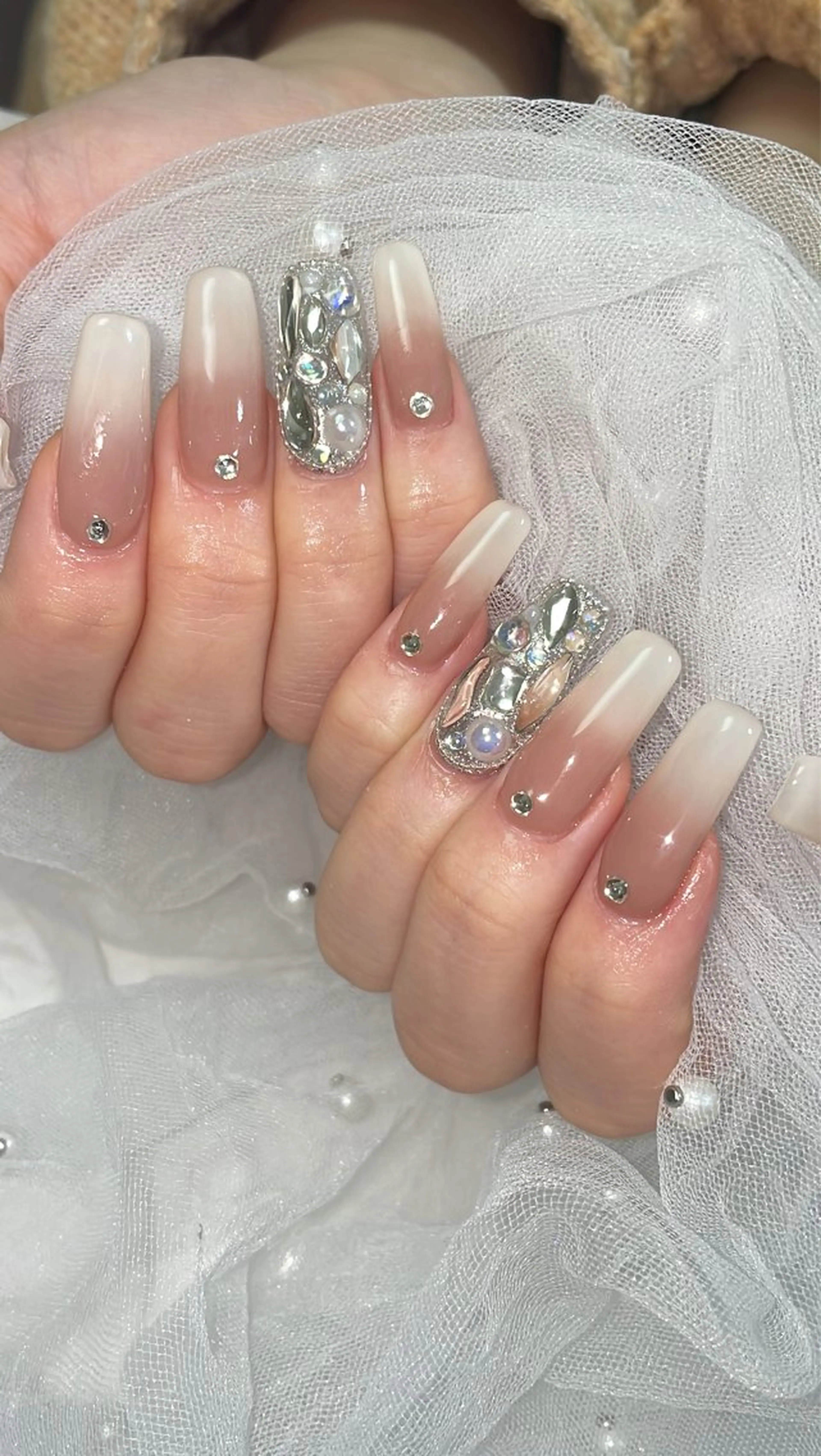 ネイル ハンドネイル ネイルサロンエクラ 🫧Shizukaのネイルデザイン