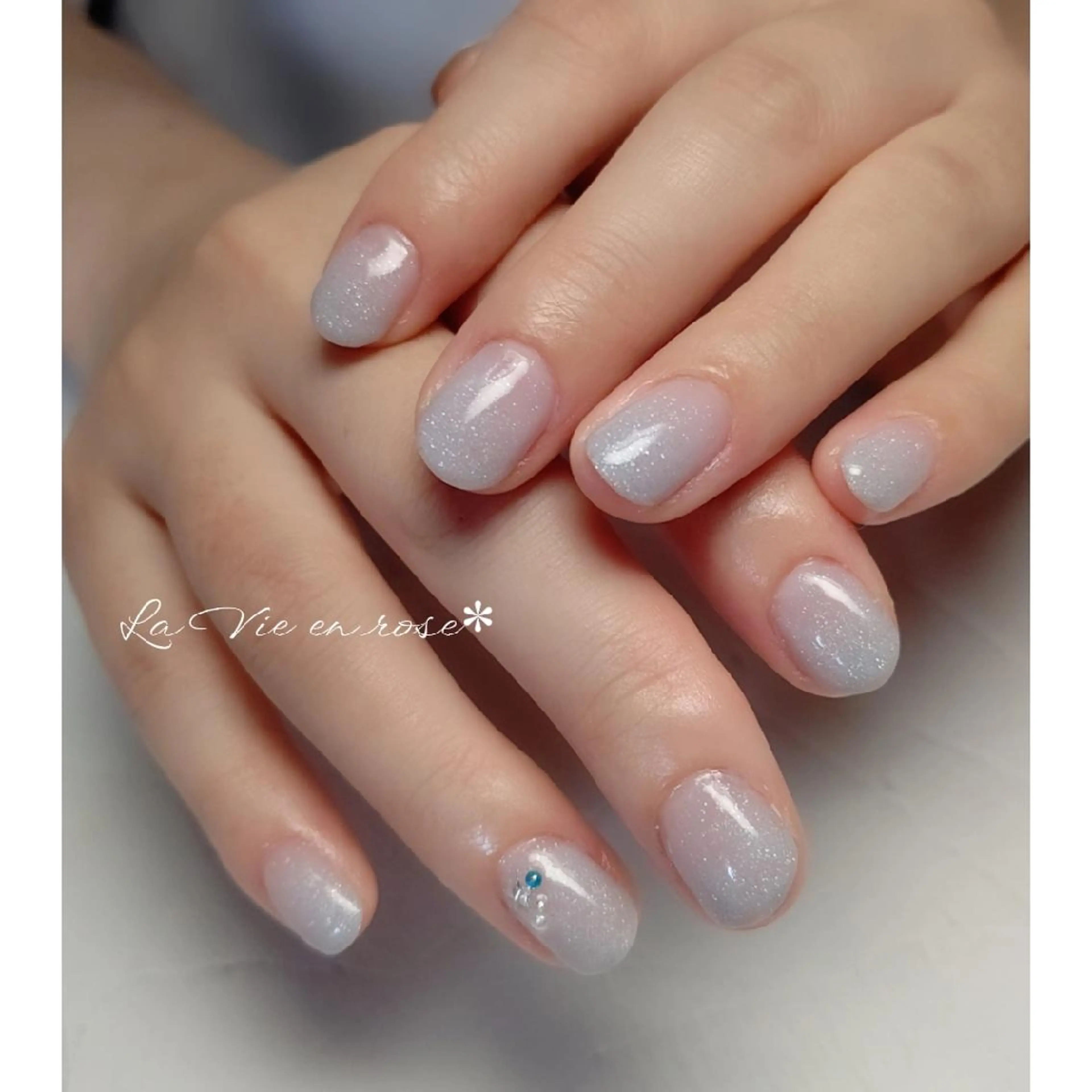 ネイル グラデーション ラヴィアン ローズのネイルデザイン