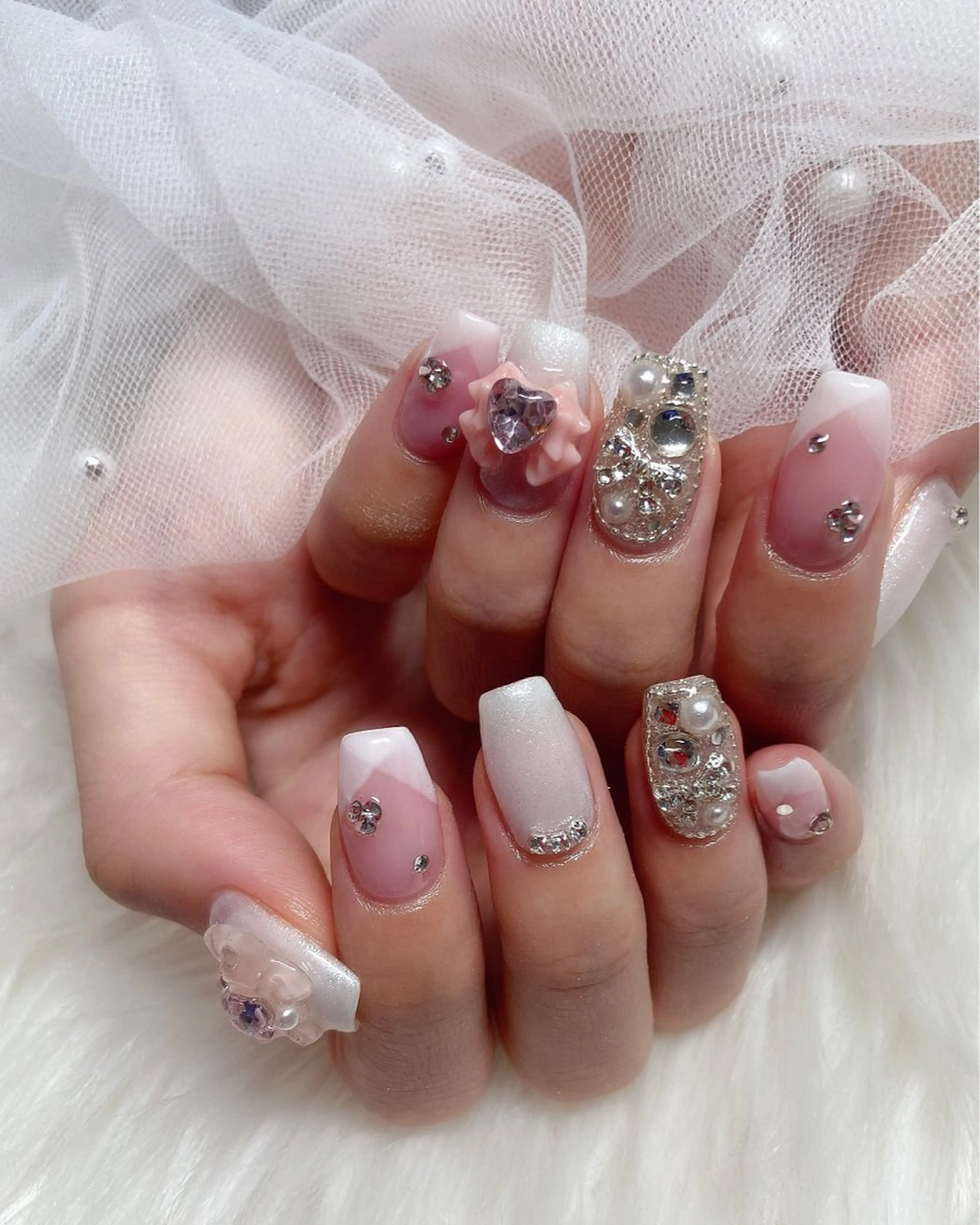 ネイル ハンドネイル ＆ME アンドミーのネイルデザイン