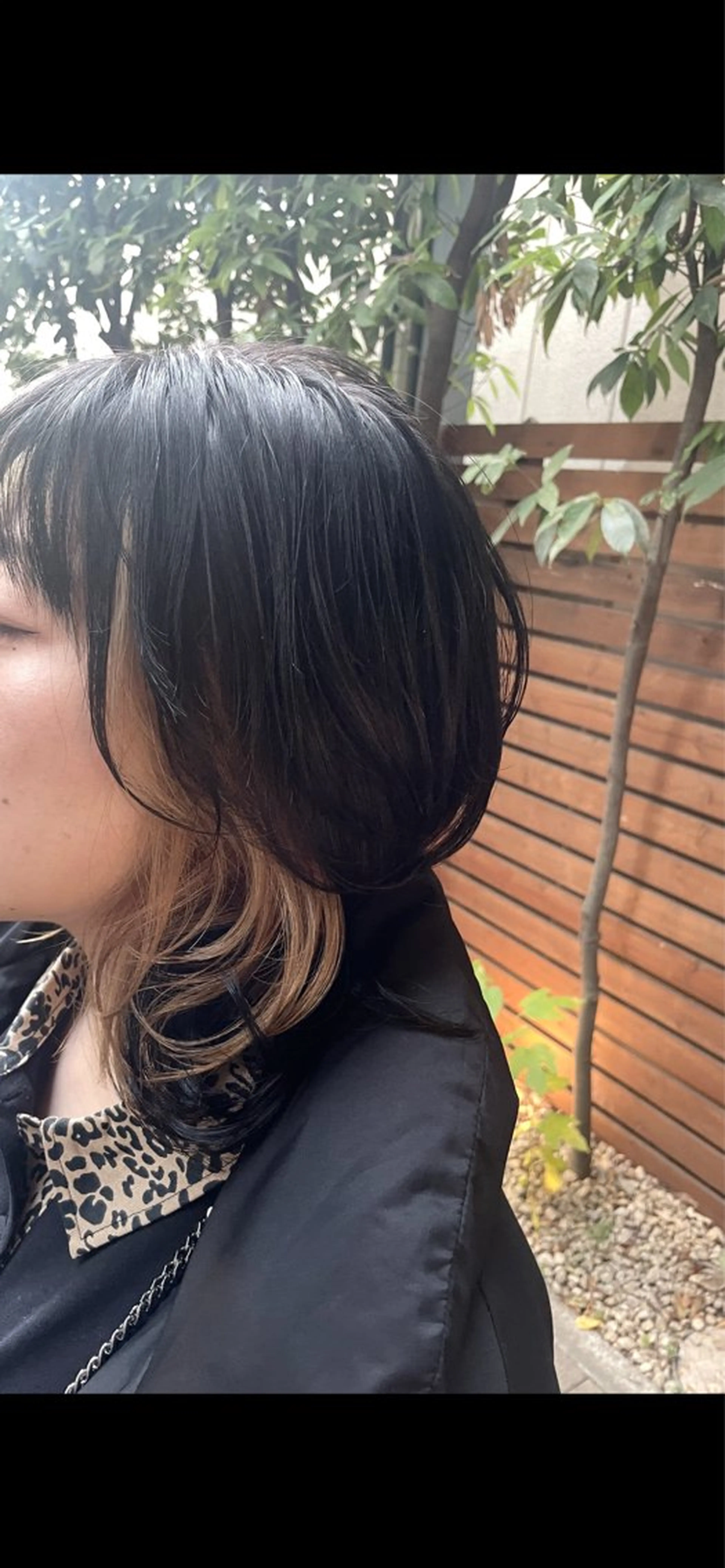 ミディアム カラー デザインカラー インナーカラー ウルフカット カット ヘアカラー トリートメント BEBE所属・ご新規様限定 透明感カラーKANAのヘアスタイル