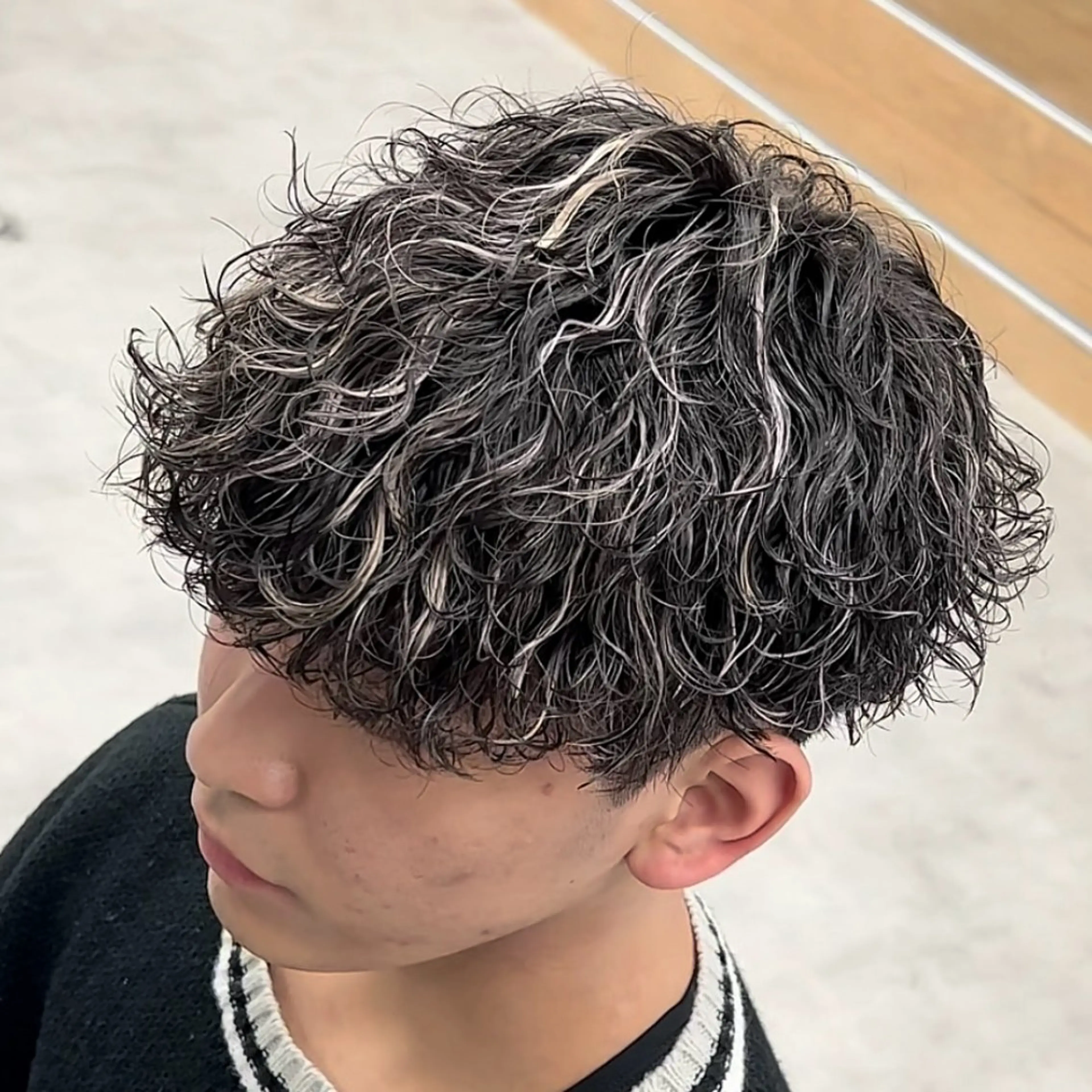 ご新規様限定📣】🔥古着好きや雰囲気出したい方におすすめ🔥骨格矯正カット＋ハードスパイラルパーマ（プードルパーマ）の写真