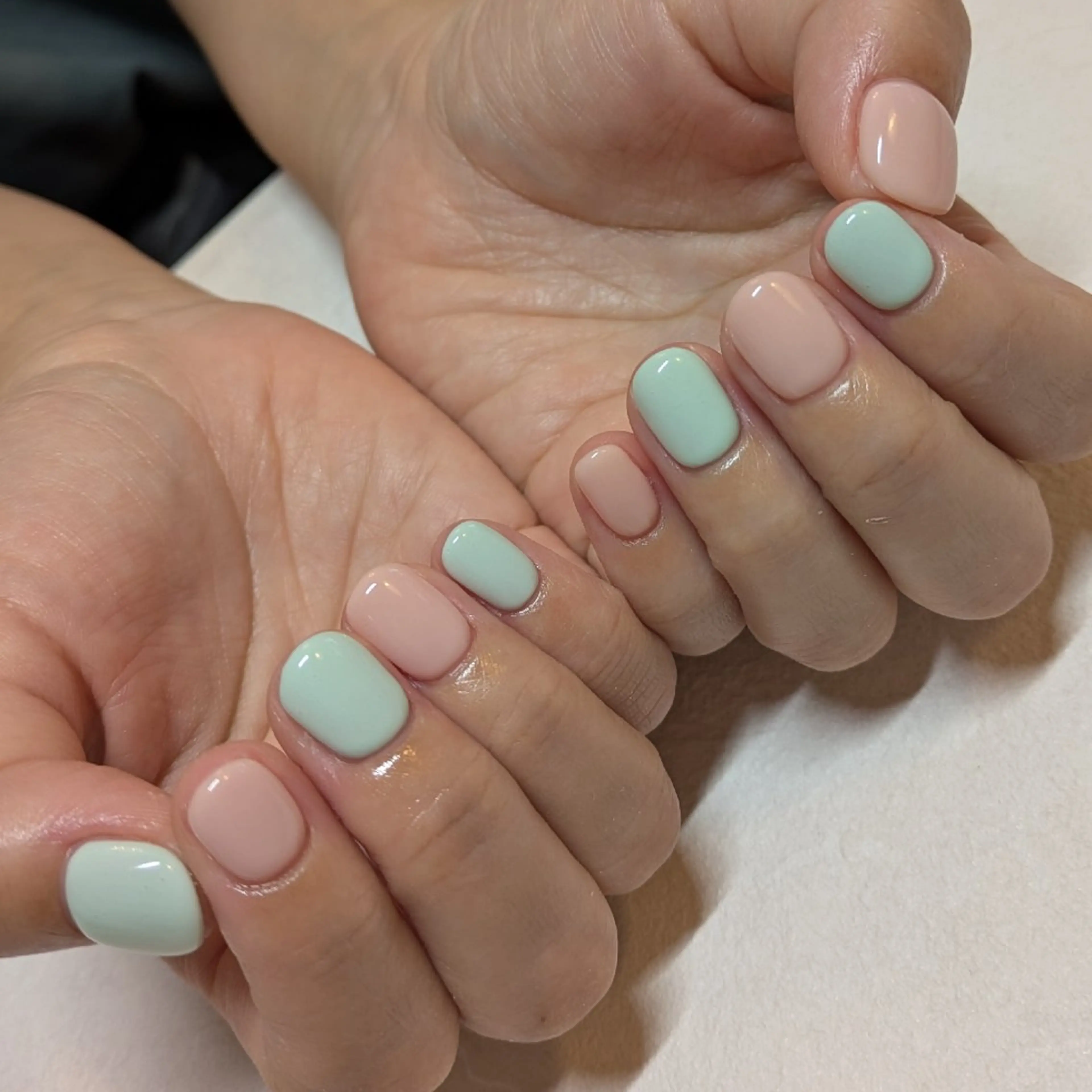 ネイル ジェヌインネイル 河内のネイルデザイン