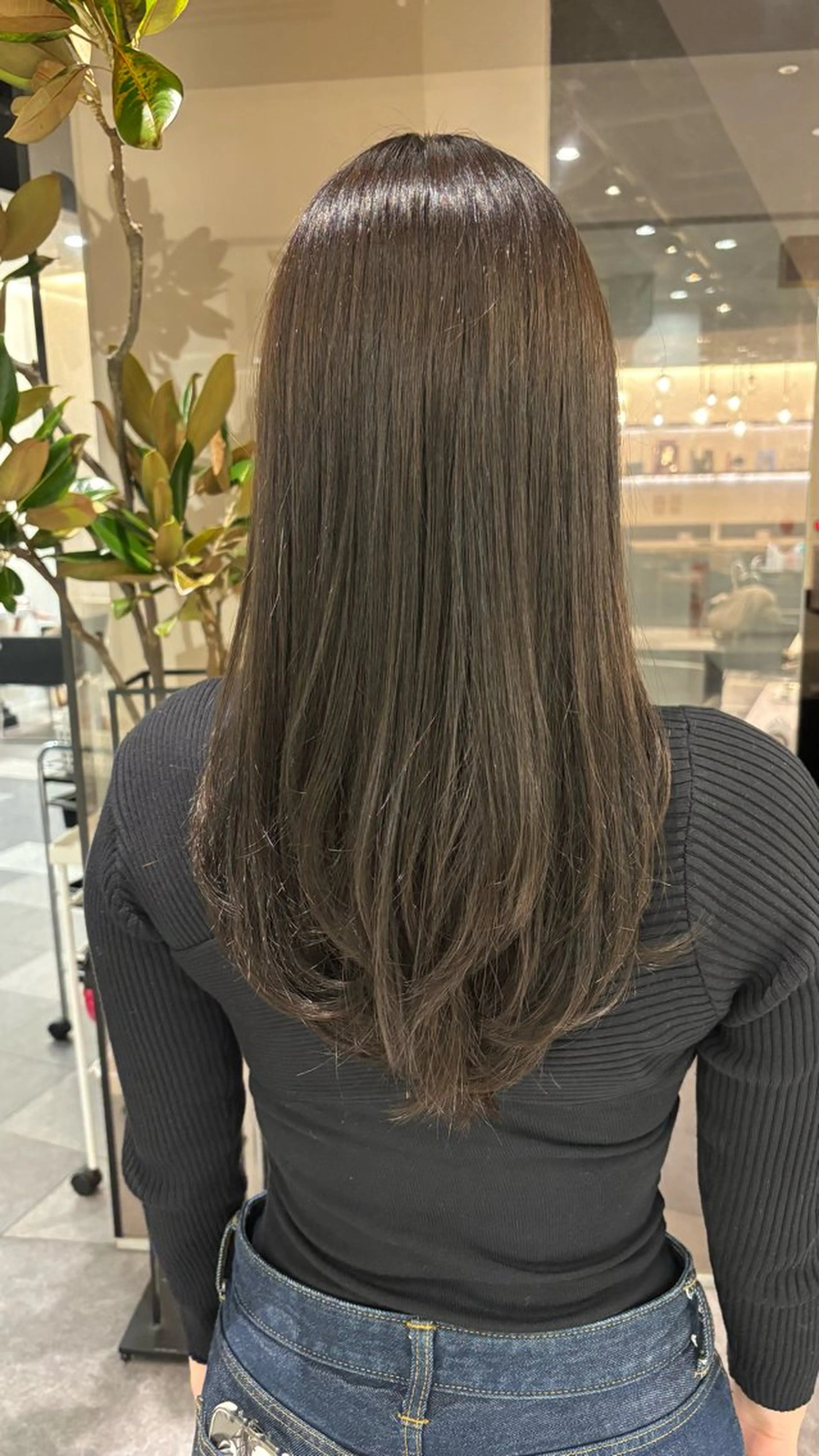 ロング カラー3000円🦋 鈴木思音のヘアスタイル