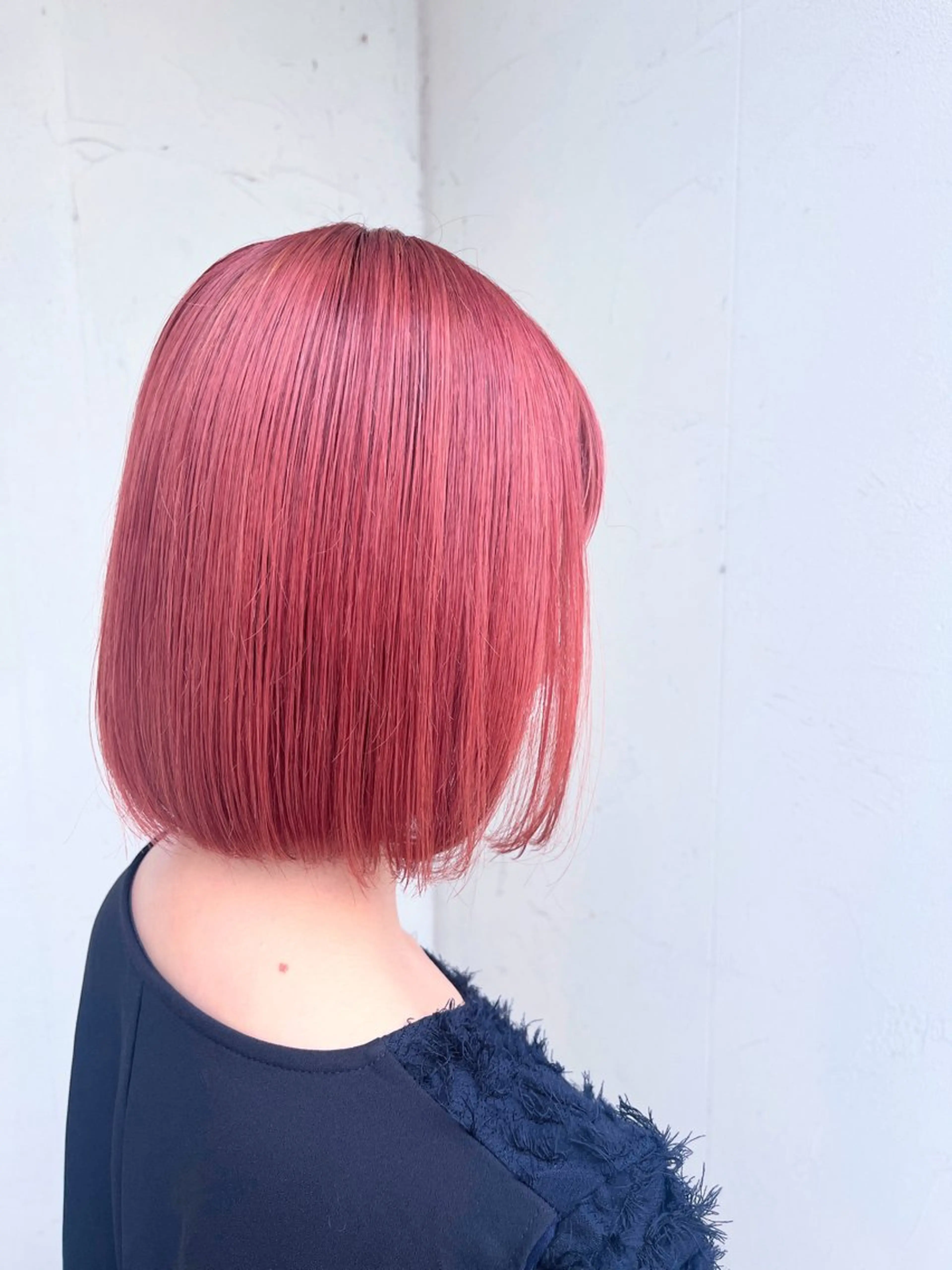 カラー ブリーチ ピンクカラー 高村 りなのヘアスタイル