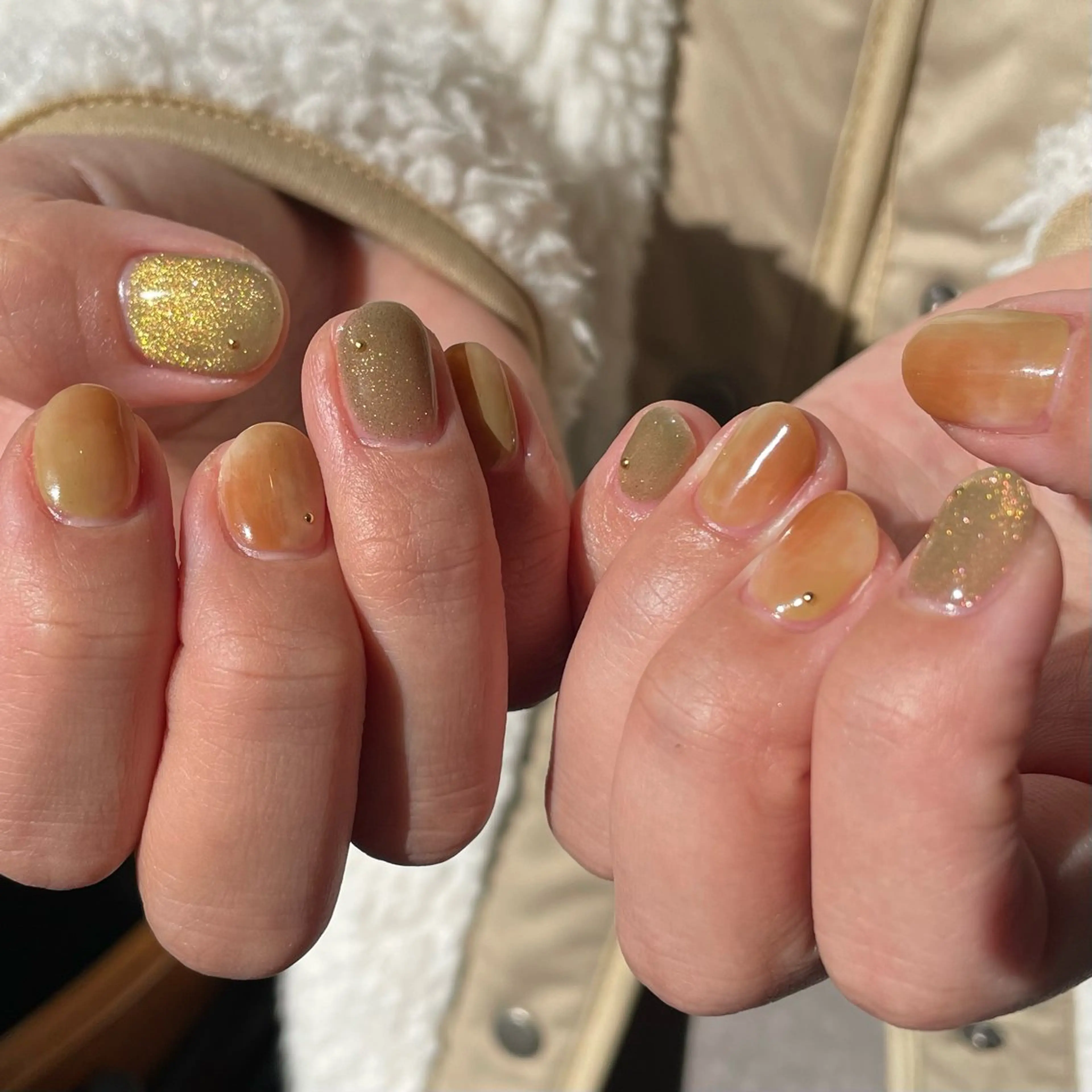 ネイル ハンドネイル shio ♡ 1月予約受付中のネイルデザイン