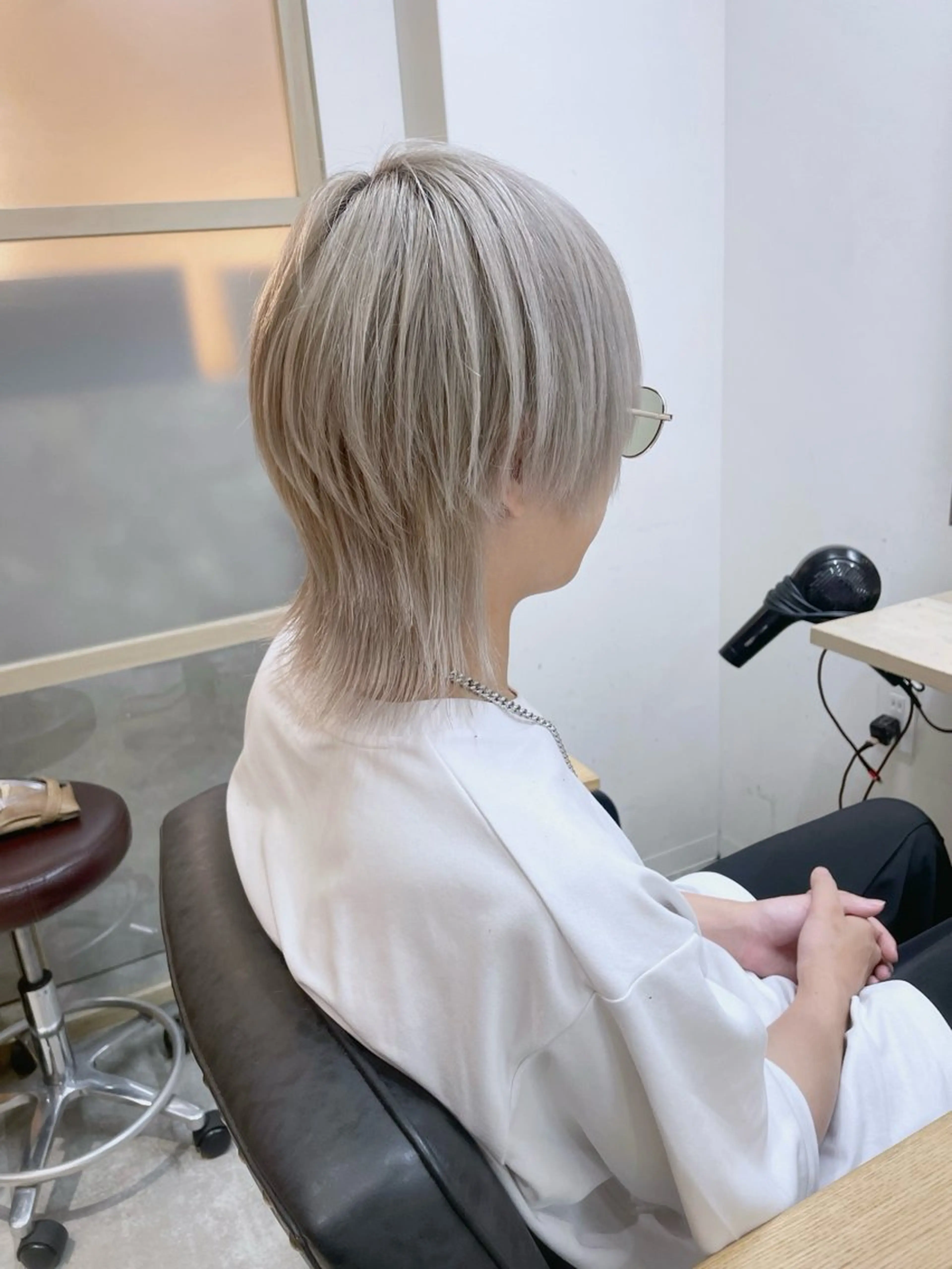 ミディアム カット EMANON新宿南口所属・🦄中性ウルフ ☁️Shiori🦄のヘアスタイル