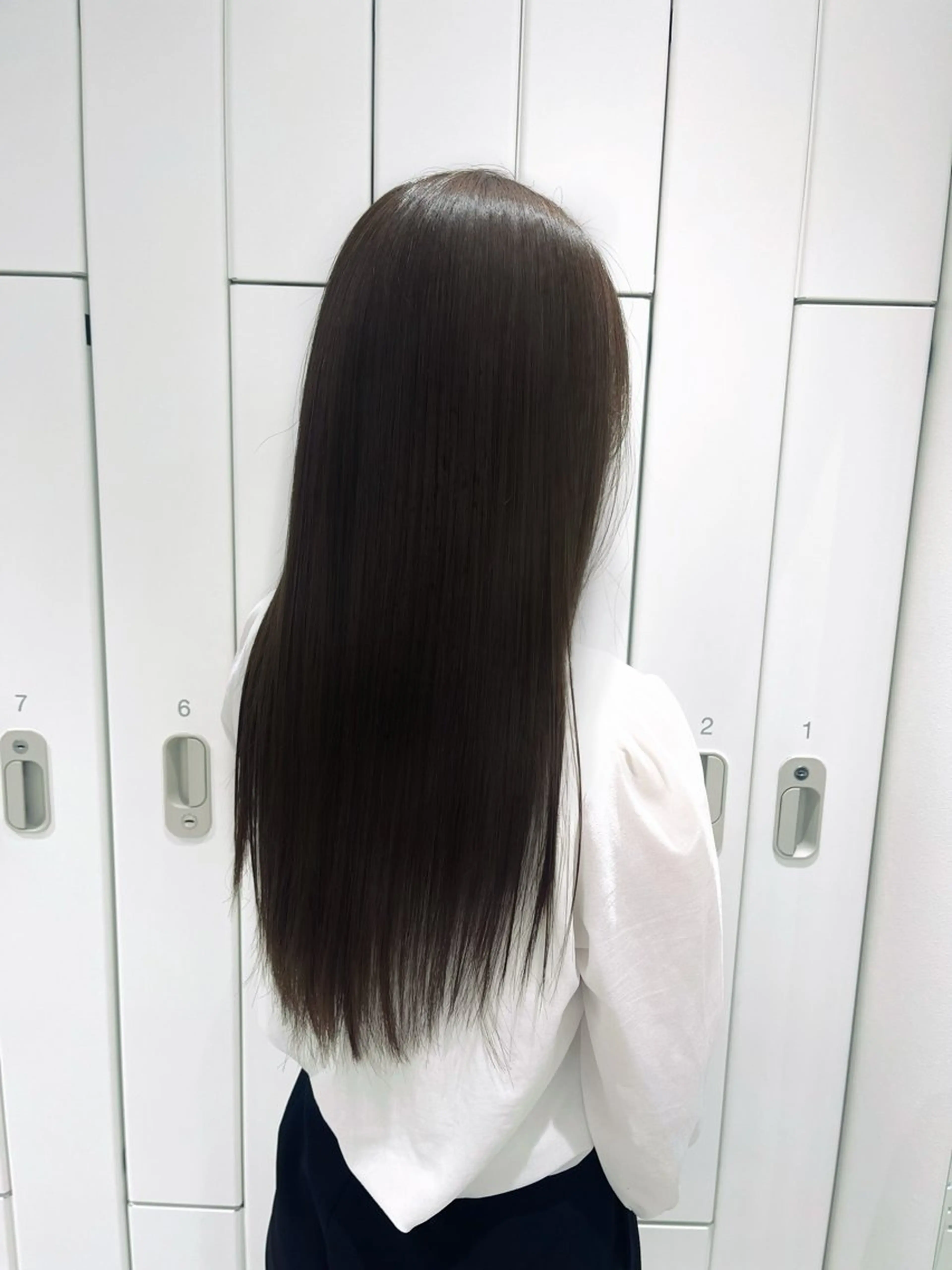 ロング カラー Un ami  shibuya所属・Mon/ショート/パ ーマのヘアスタイル