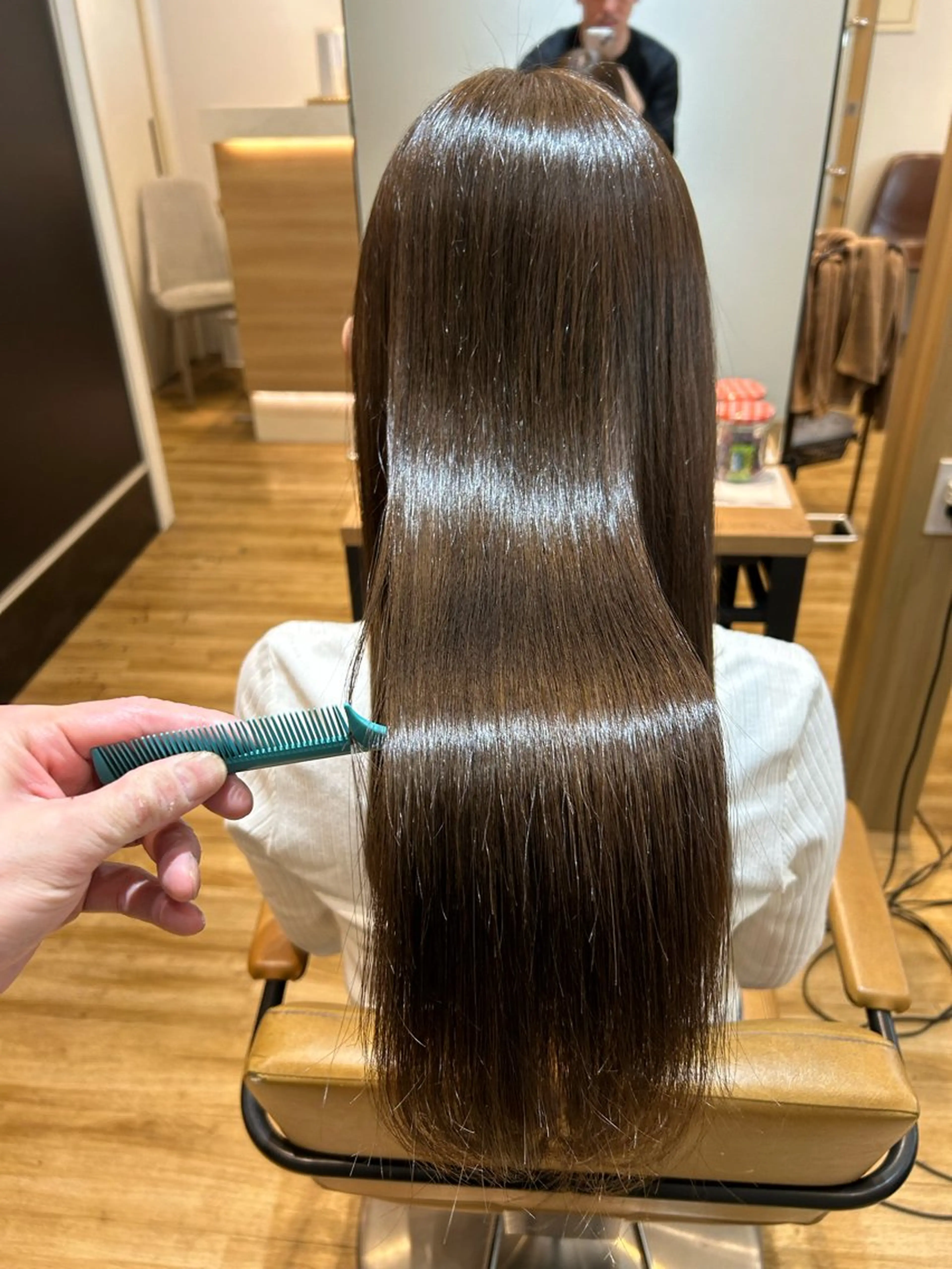 ミディアム ヘアカラー 🍒艶髪✨ 秋冬🍒モテヘアー✨のヘアスタイル