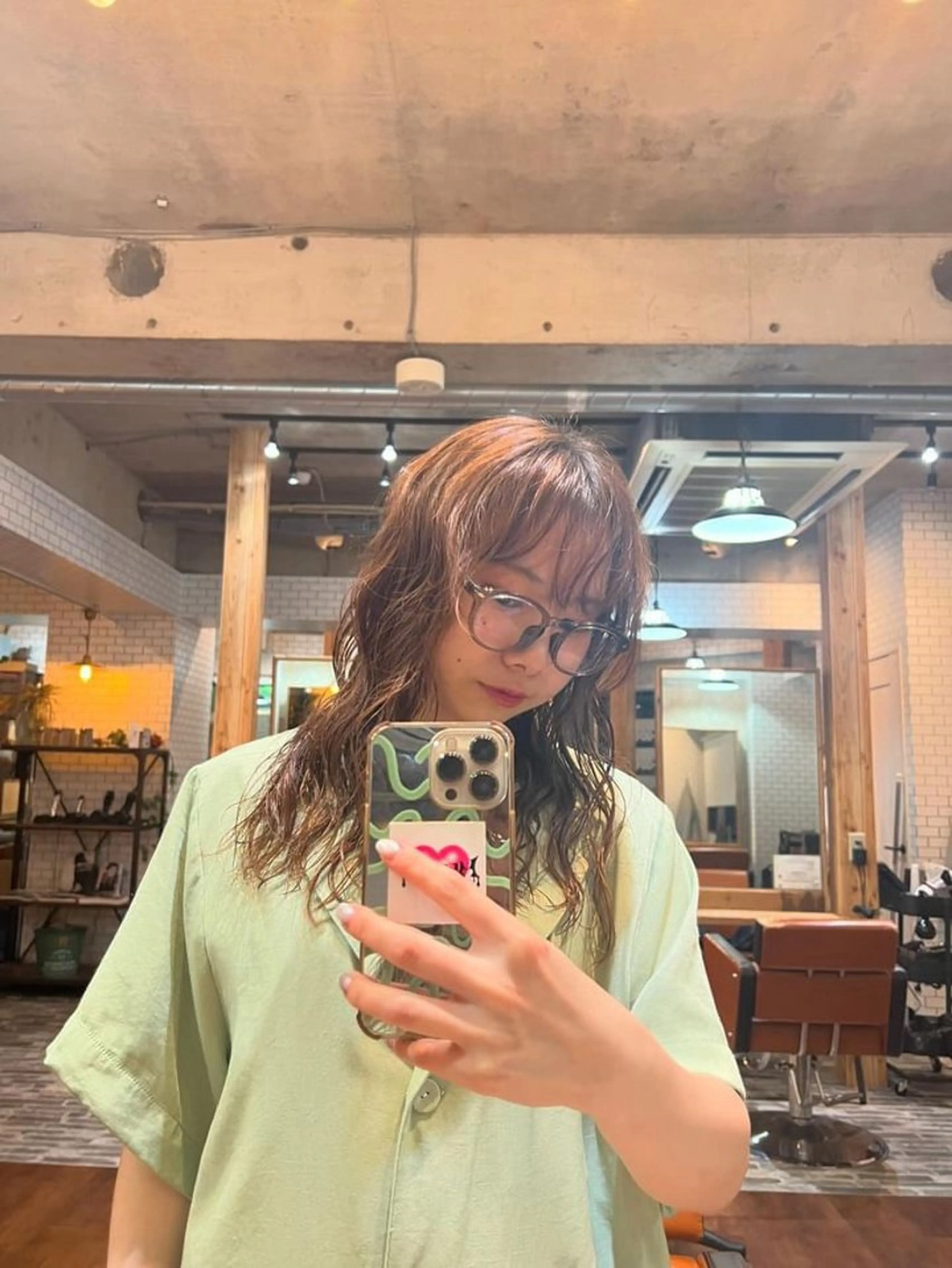 セミロング パーマ セミロングパーマ くせ毛 カット パーマ トリートメント 🫧髪質改善・美髪 艶髪🫧ニタ シンゴのヘアスタイル