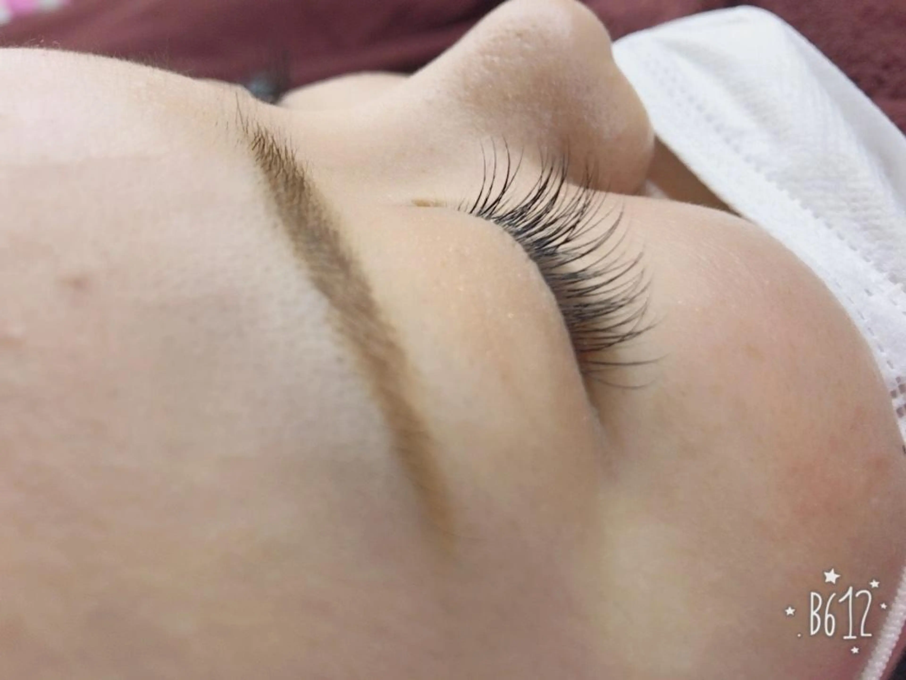 マツエク・マツパ 中野 里咲のヘアスタイル