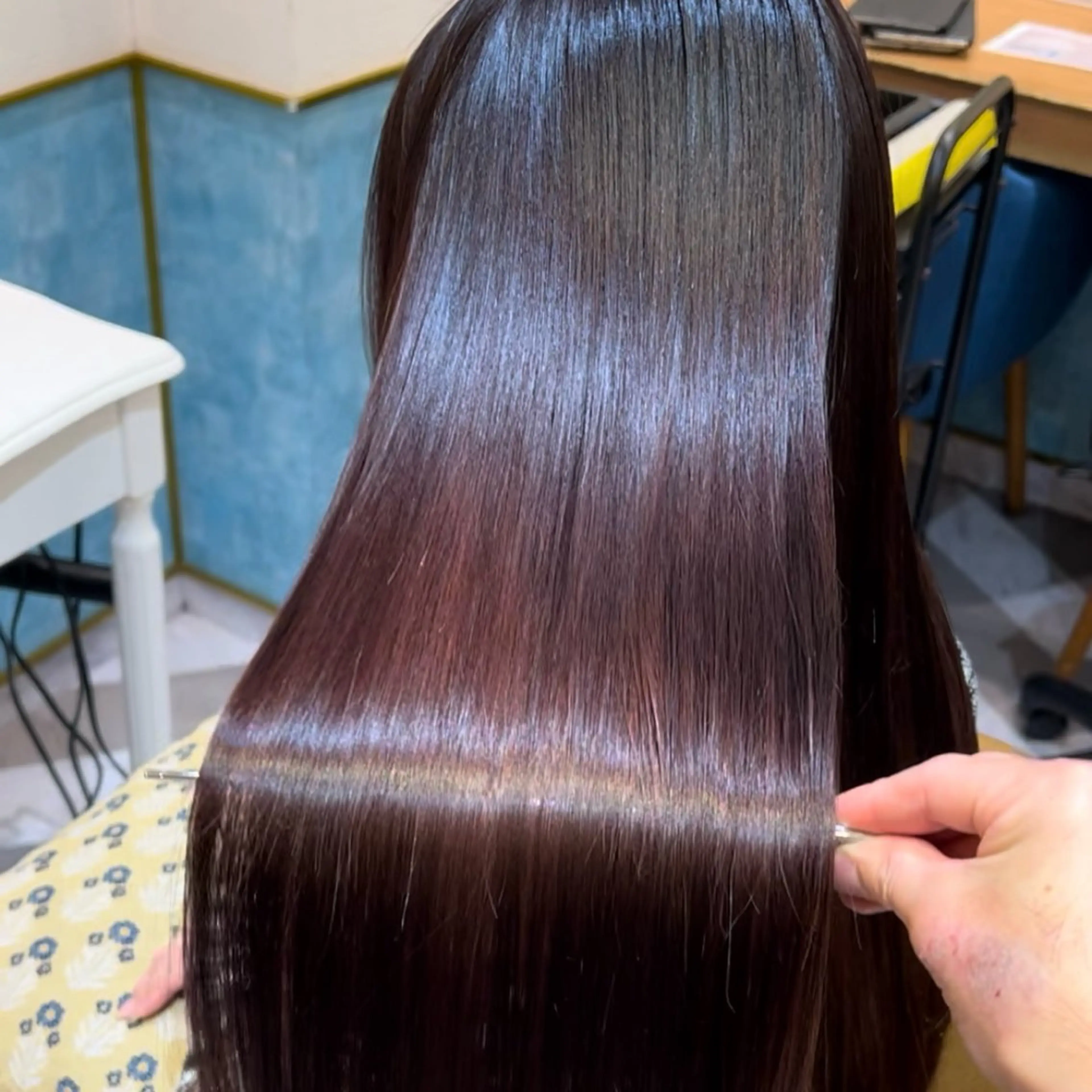 ロング カラー 縮毛矯正 髪質改善【縮毛矯正】 美髪ボブを量産する人のヘアスタイル