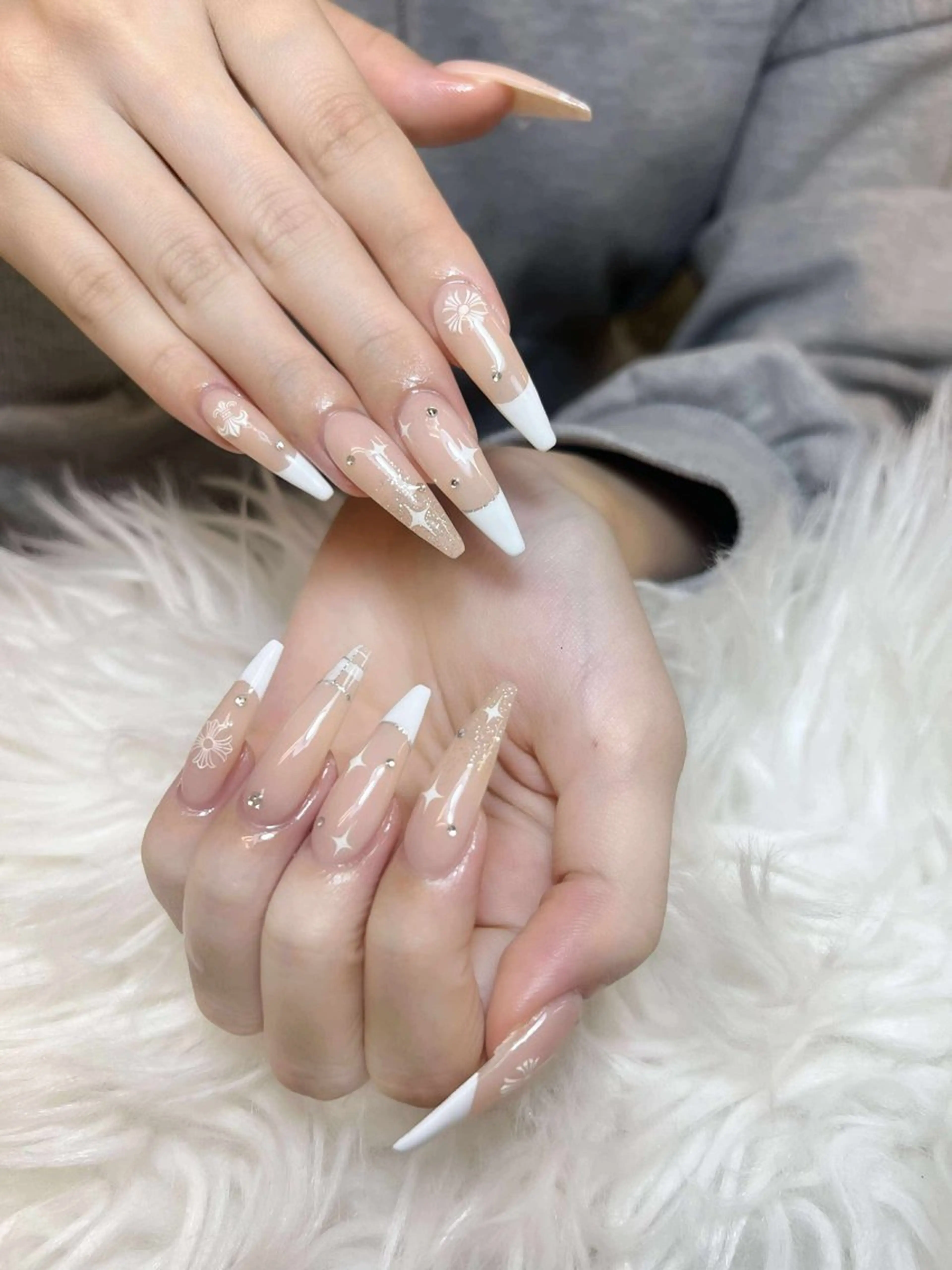 ネイル ハンドネイル ハンドケア Anh Nail 歌舞伎町のネイルデザイン