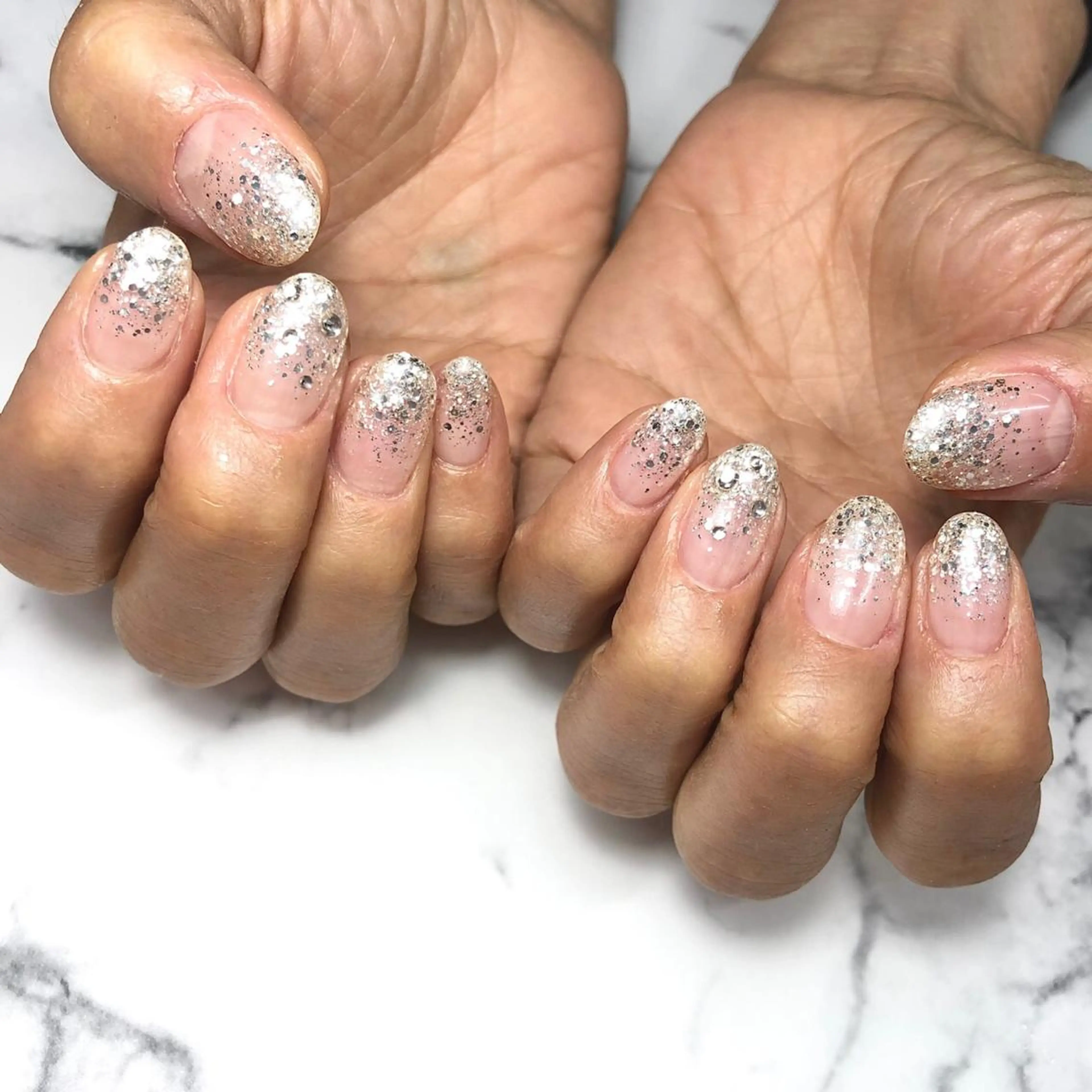 ネイル アートネイル グラデーション ホログラムネイル キラキラネイル ラメ(グリッター) ハンドネイル NAIL NOWのネイルデザイン