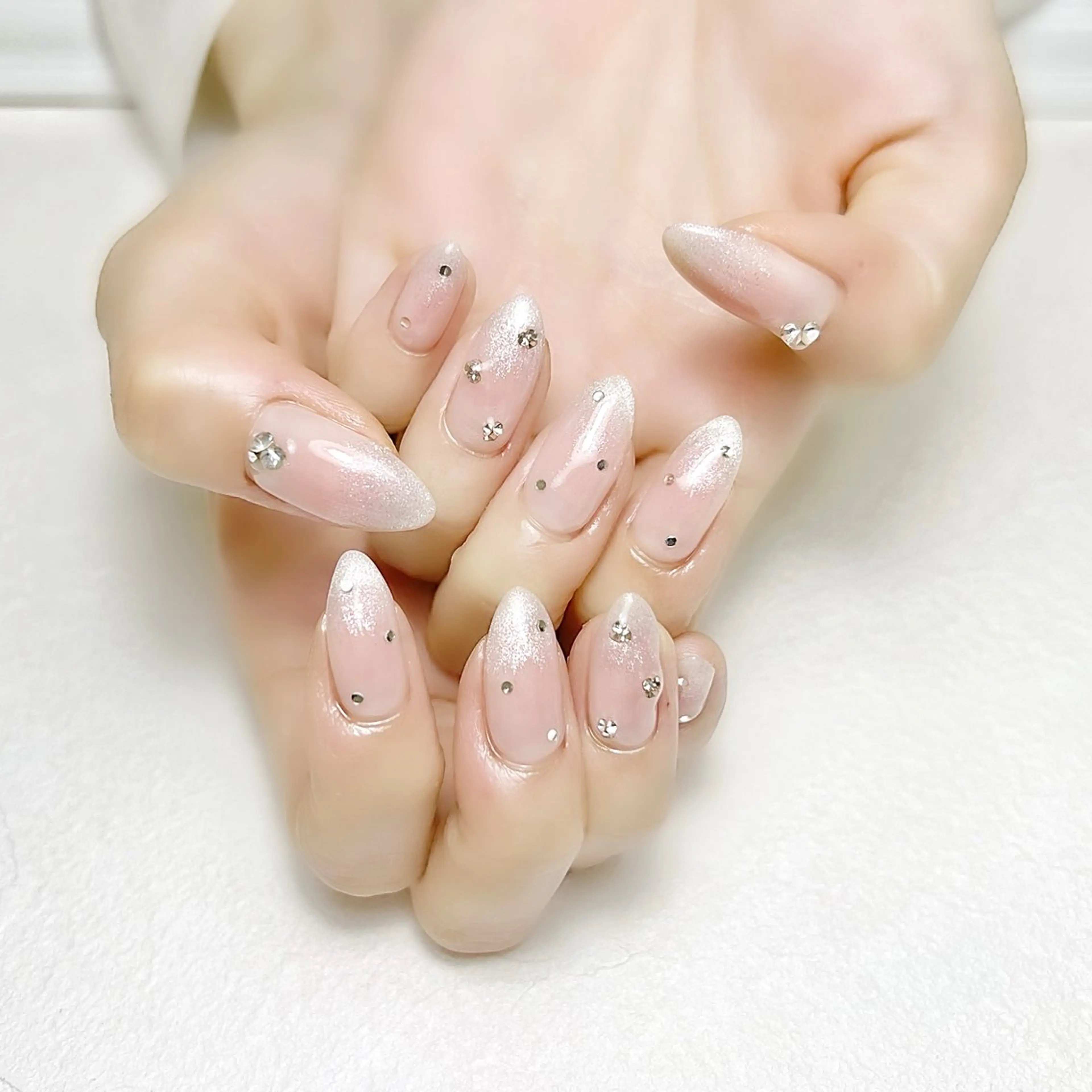 ネイル チークネイル マグネットネイル ピンク ワンホンネイル rouse nail RISATOのネイルデザイン