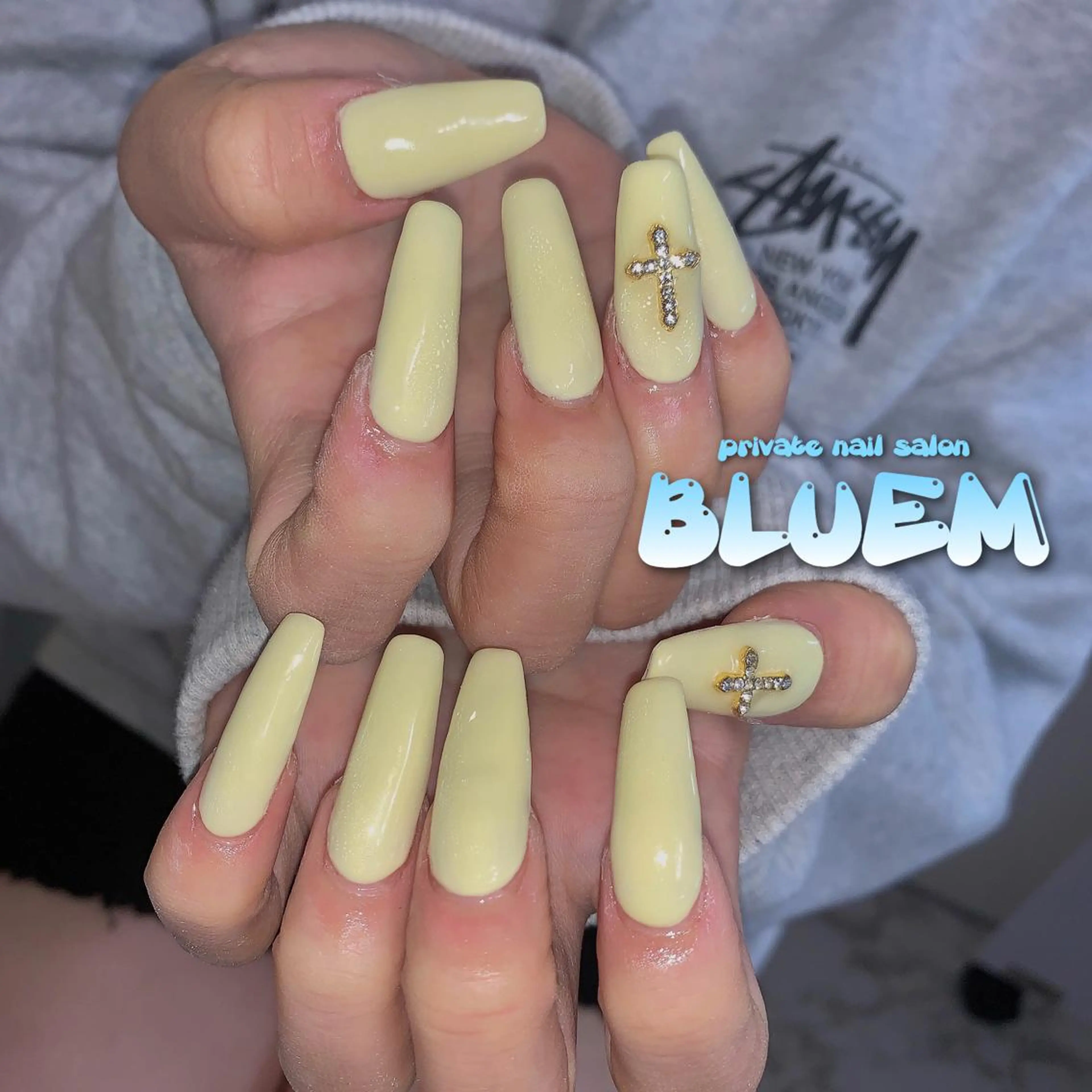 ネイル BLUEM なな🐶のネイルデザイン