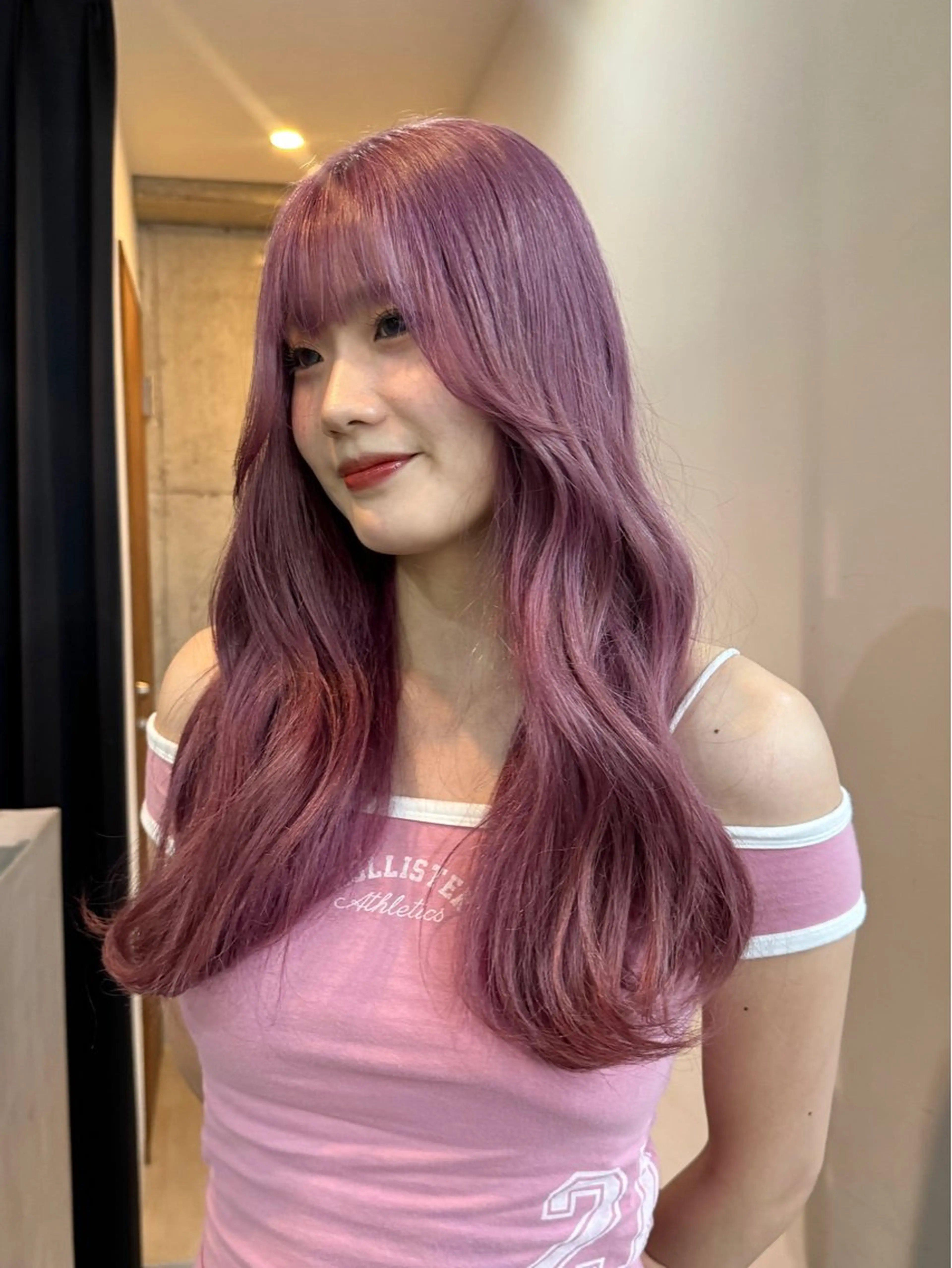 ロング カラー ラベンダーカラー ピンクカラー ピンクラベンダー ヘアカラー トリートメント 切りっぱなしボブ/ ブリーチカラー/大塚のヘアスタイル