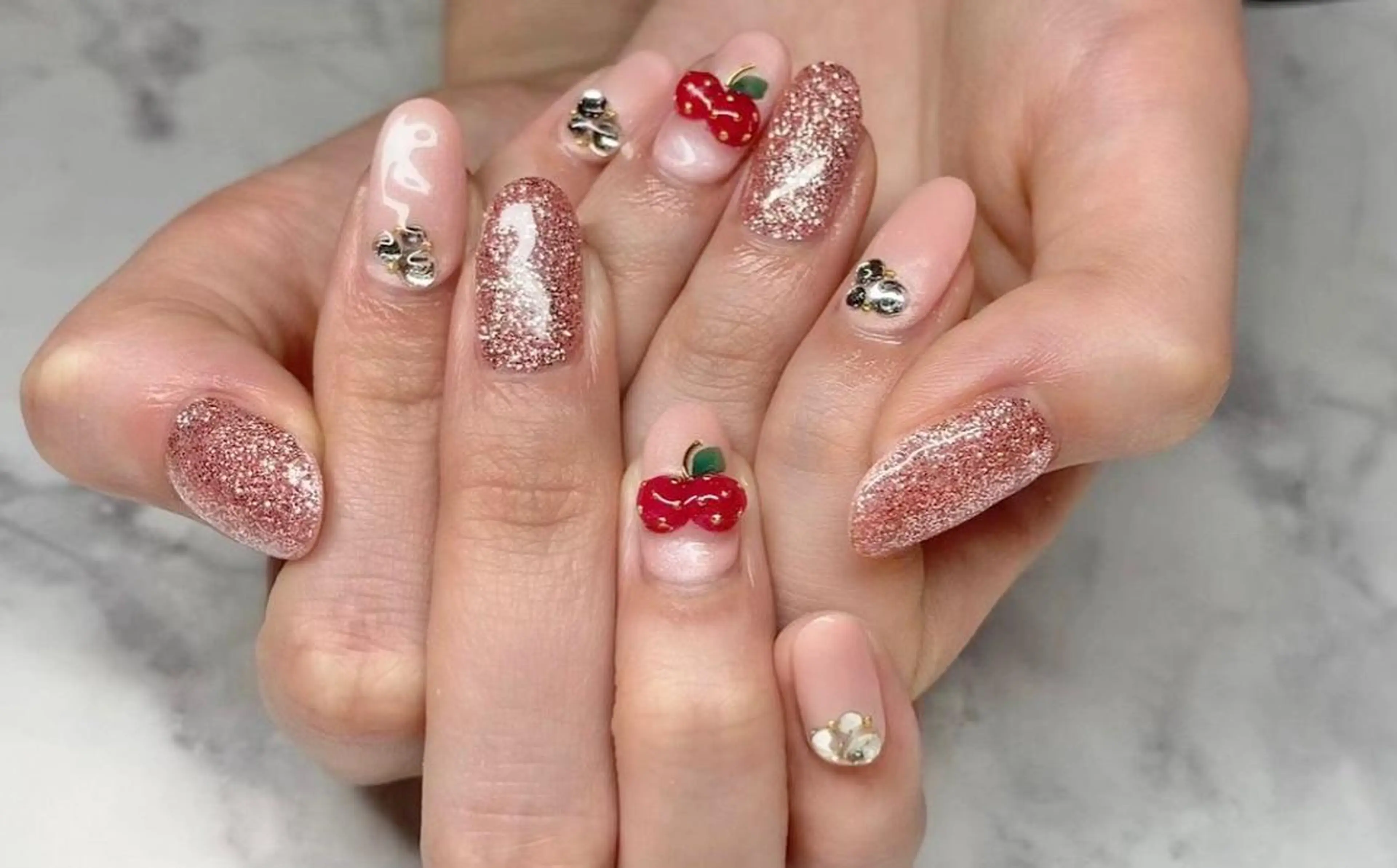 ネイル 長さ出し ジェルネイル 韓国ネイル マグネットネイル 持ち込み ハンドネイル Nail&eye Belire 新宿のネイルデザイン