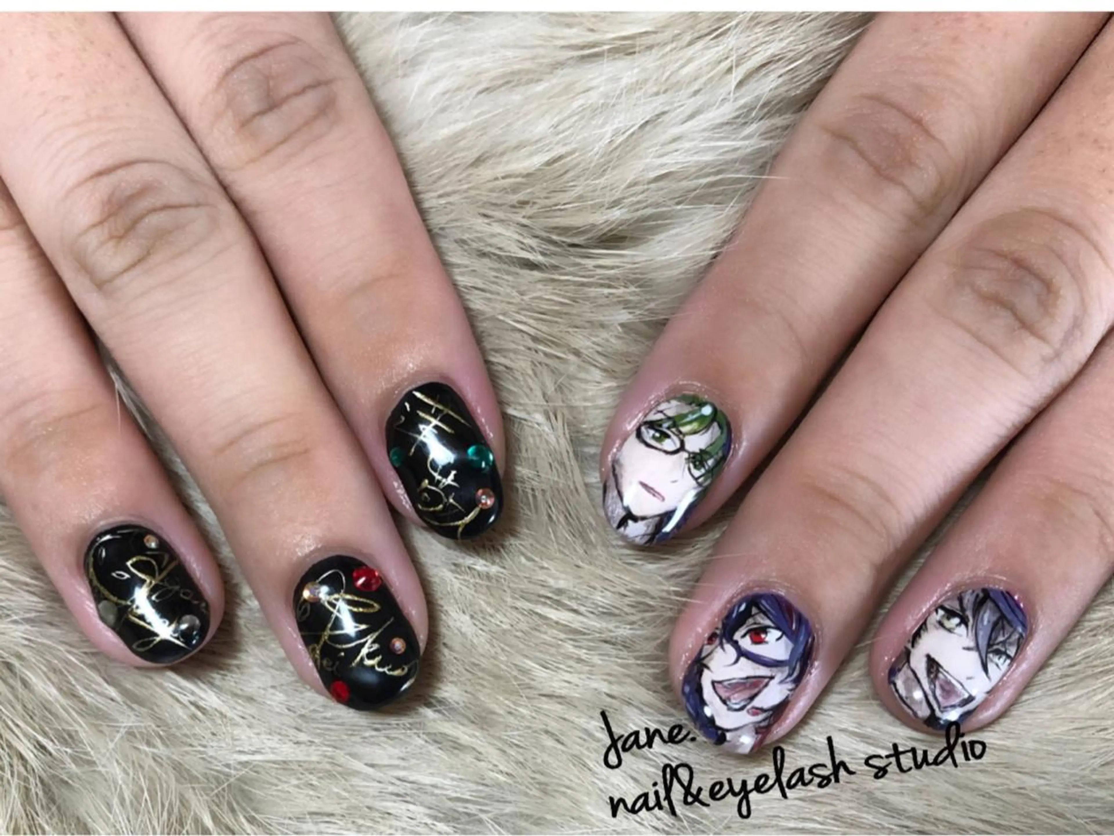 ネイル Yakko pas á pasのネイルデザイン