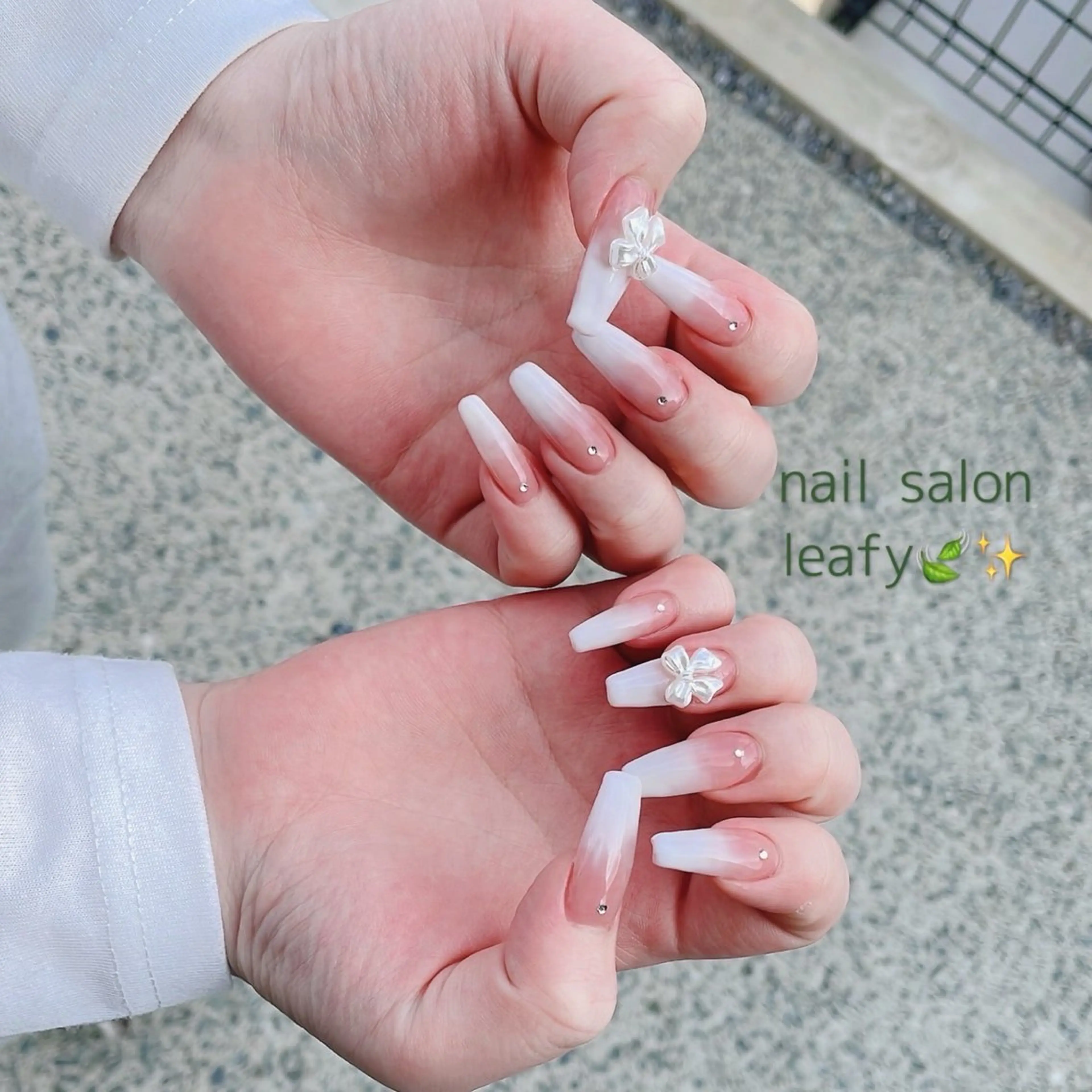 ネイル リボン ネイルチップ ネイルサロン leafyのネイルデザイン