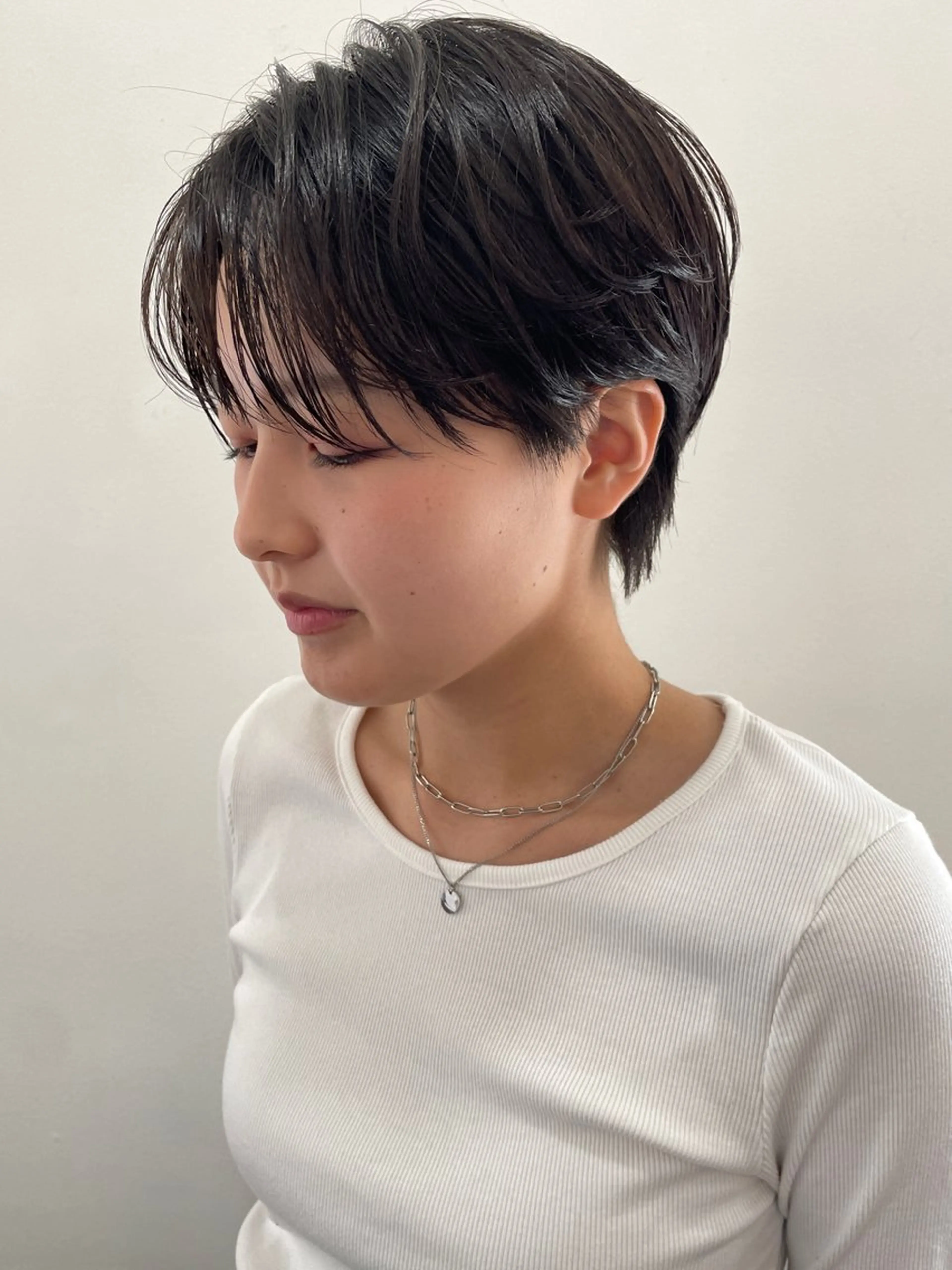 ショート ショートヘア カット 塔崎 りこのヘアスタイル