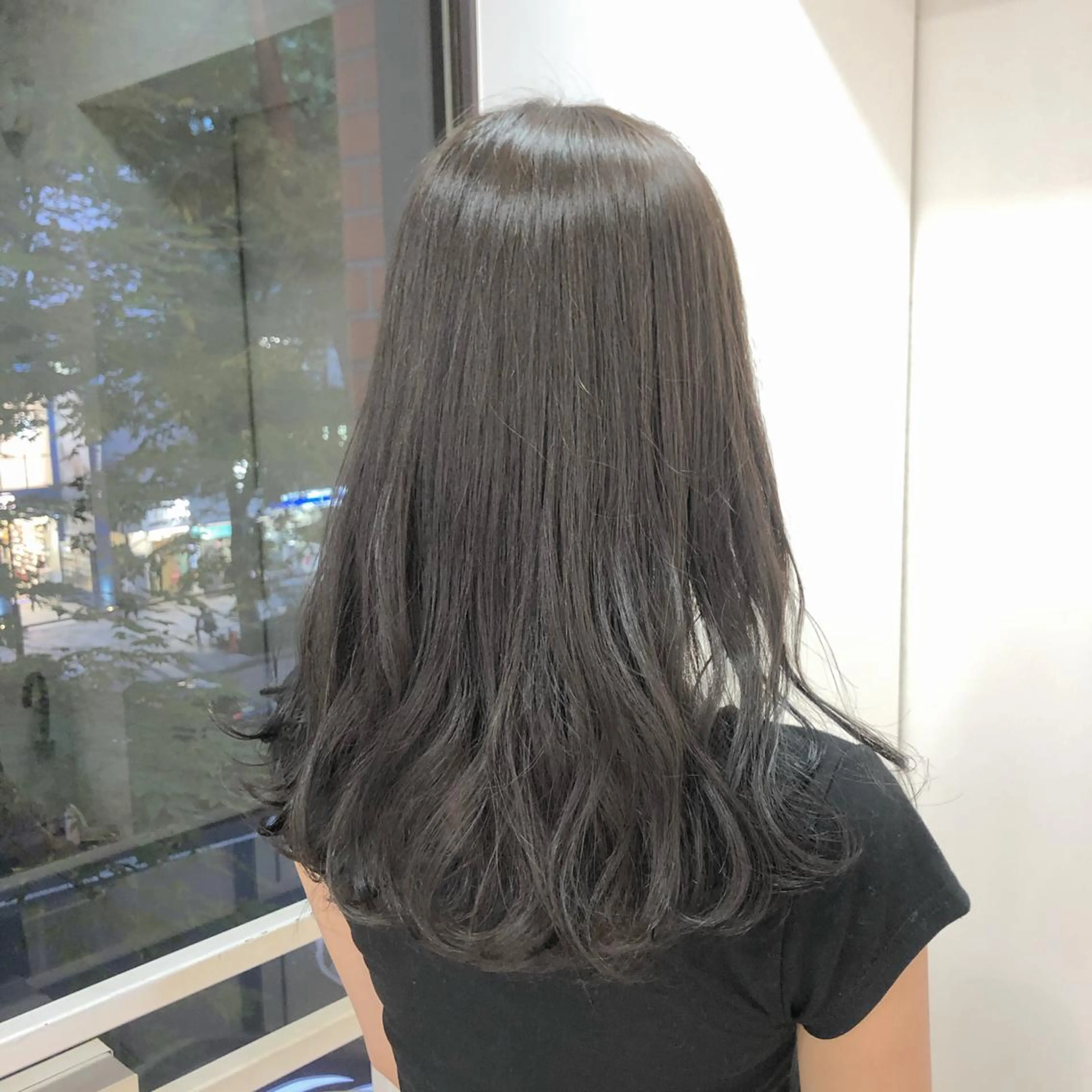 セミロング カラー TRENCH 自由が丘所属・TRENCH　相澤 果歩のヘアスタイル