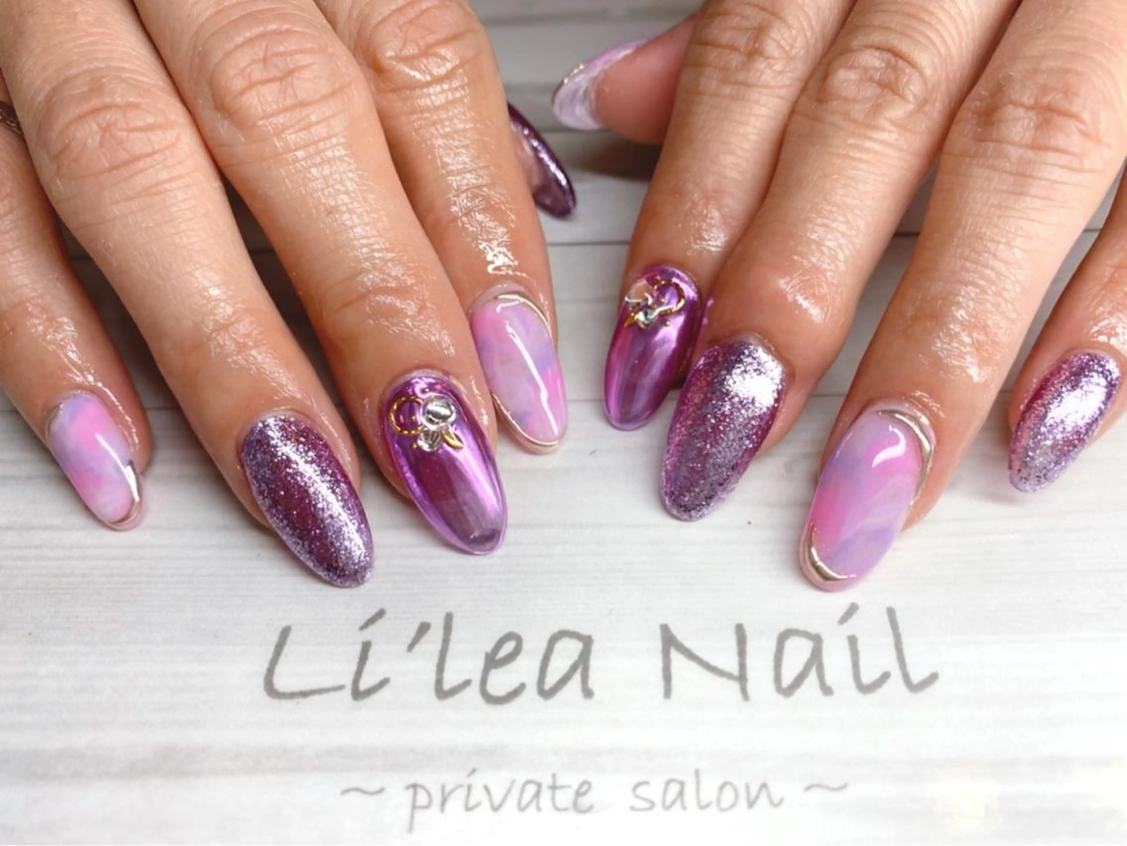 ネイル Li'leaNail AINAのネイルデザイン