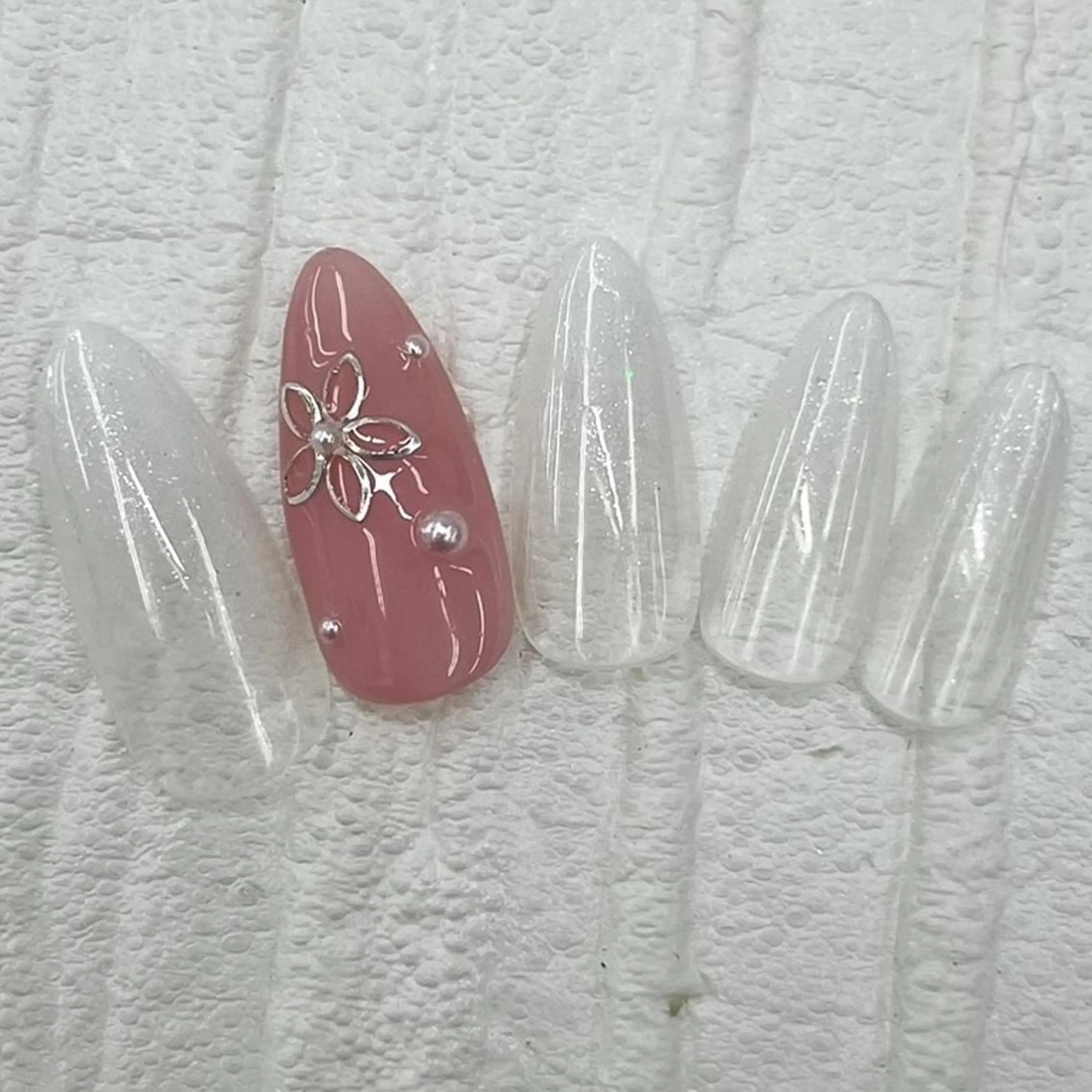 ネイル Nail salon Honey Beeのネイルデザイン