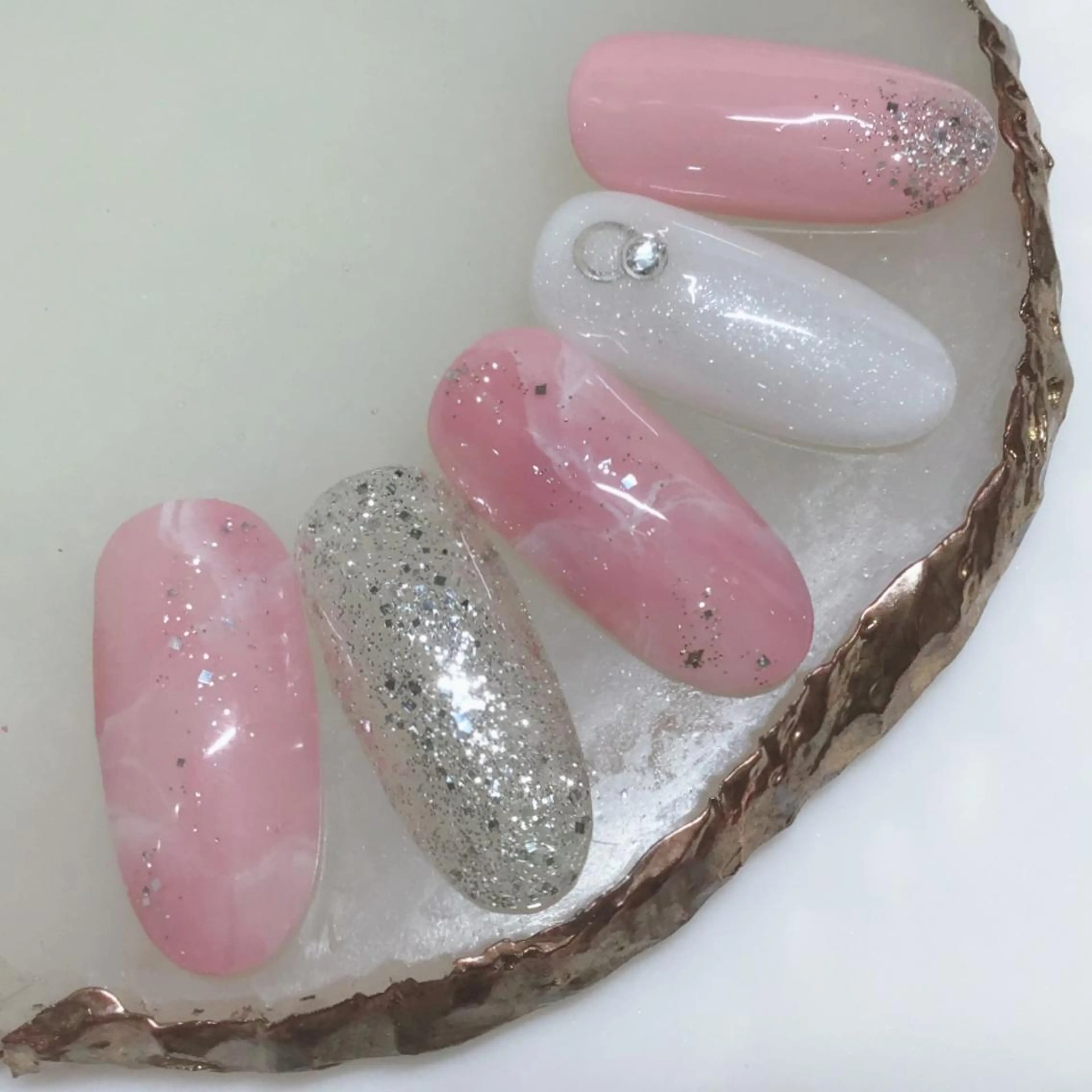 ネイル ハンドネイル Carrefour Lir Nail 草加所属・カルフール リル MOEのネイルデザイン