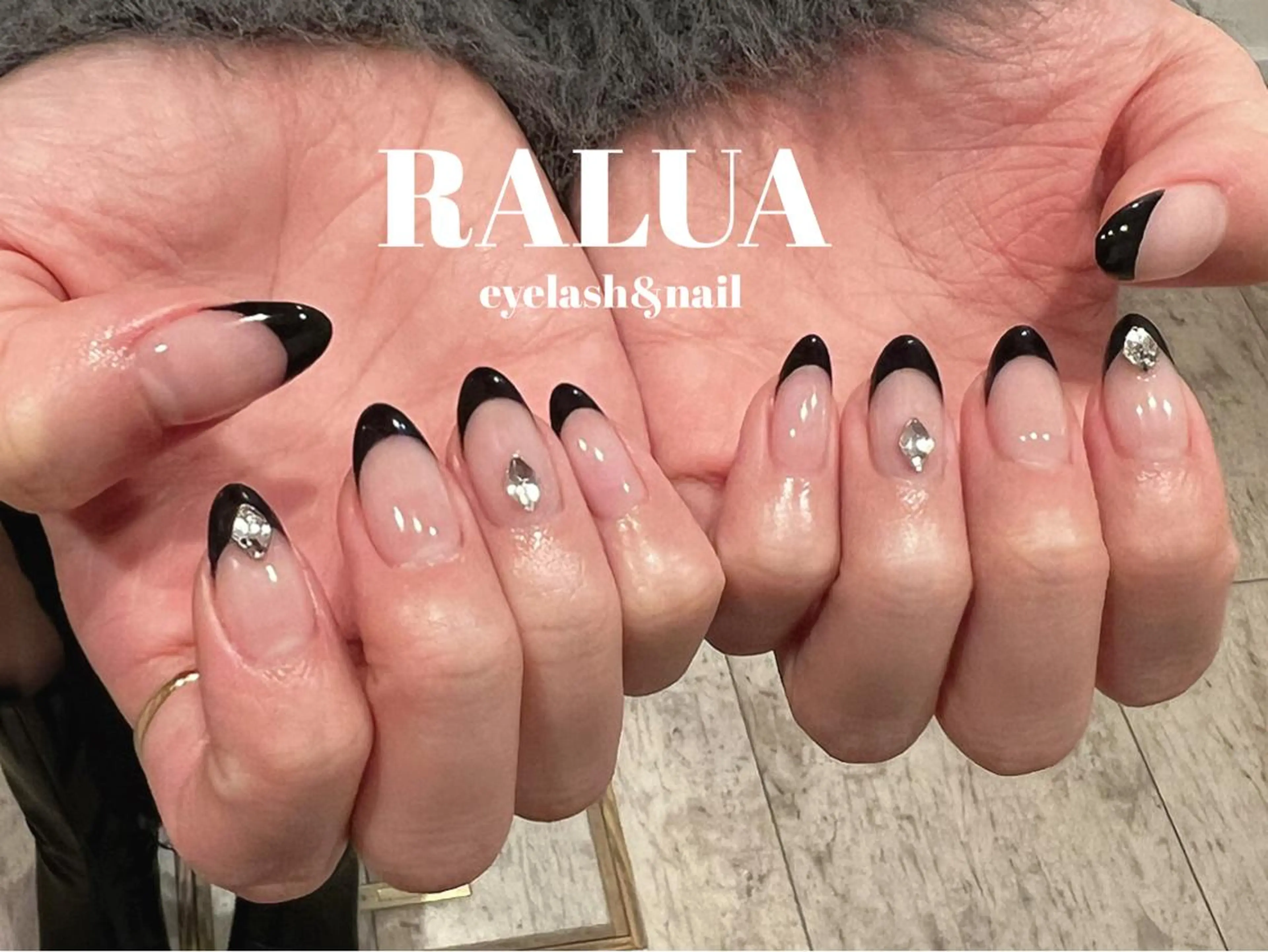 ネイル RALUA shiori🐰のネイルデザイン