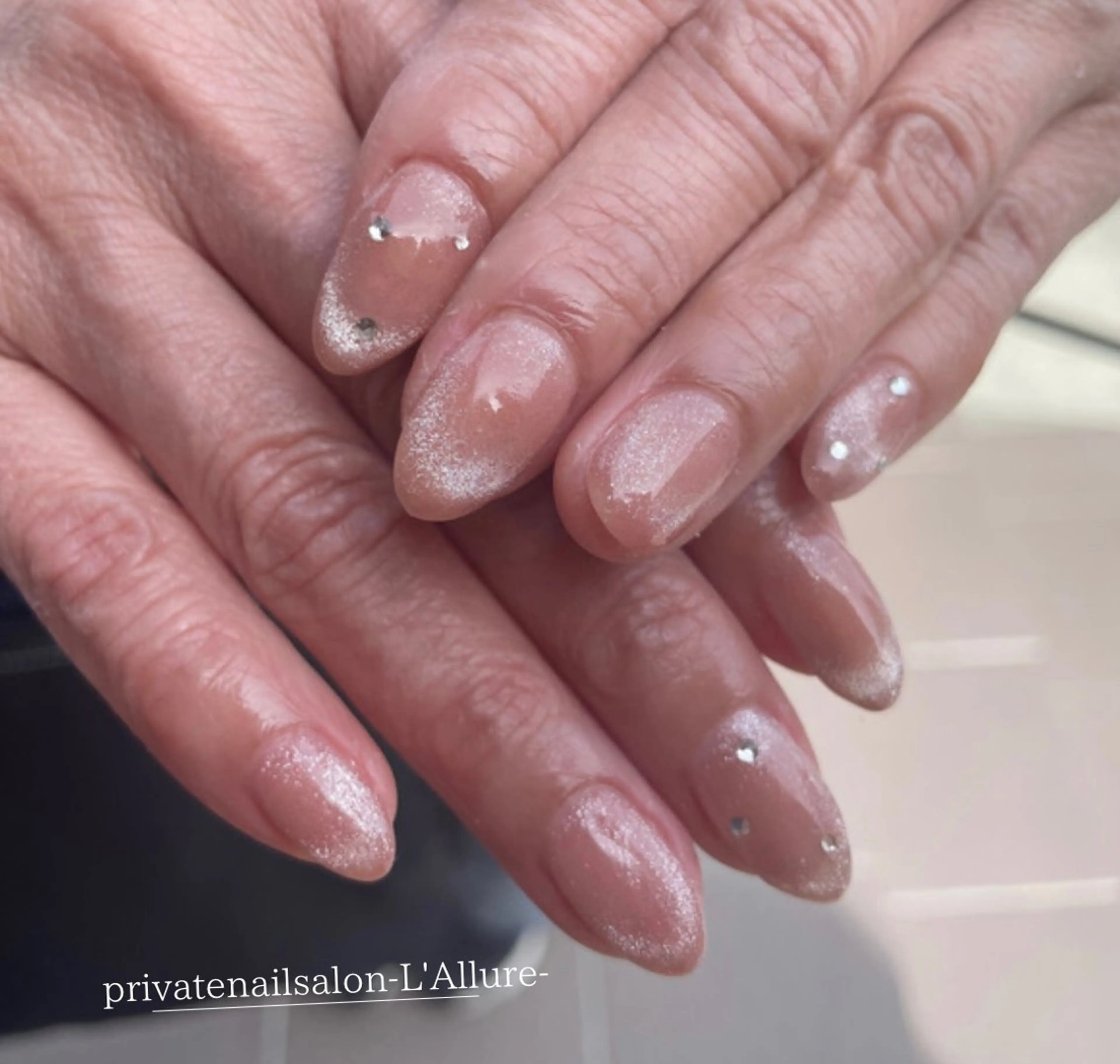 ネイル フレンチネイル マグネットネイル マグネットフレンチ ハンドネイル nailsalon -L'Allure-のネイルデザイン