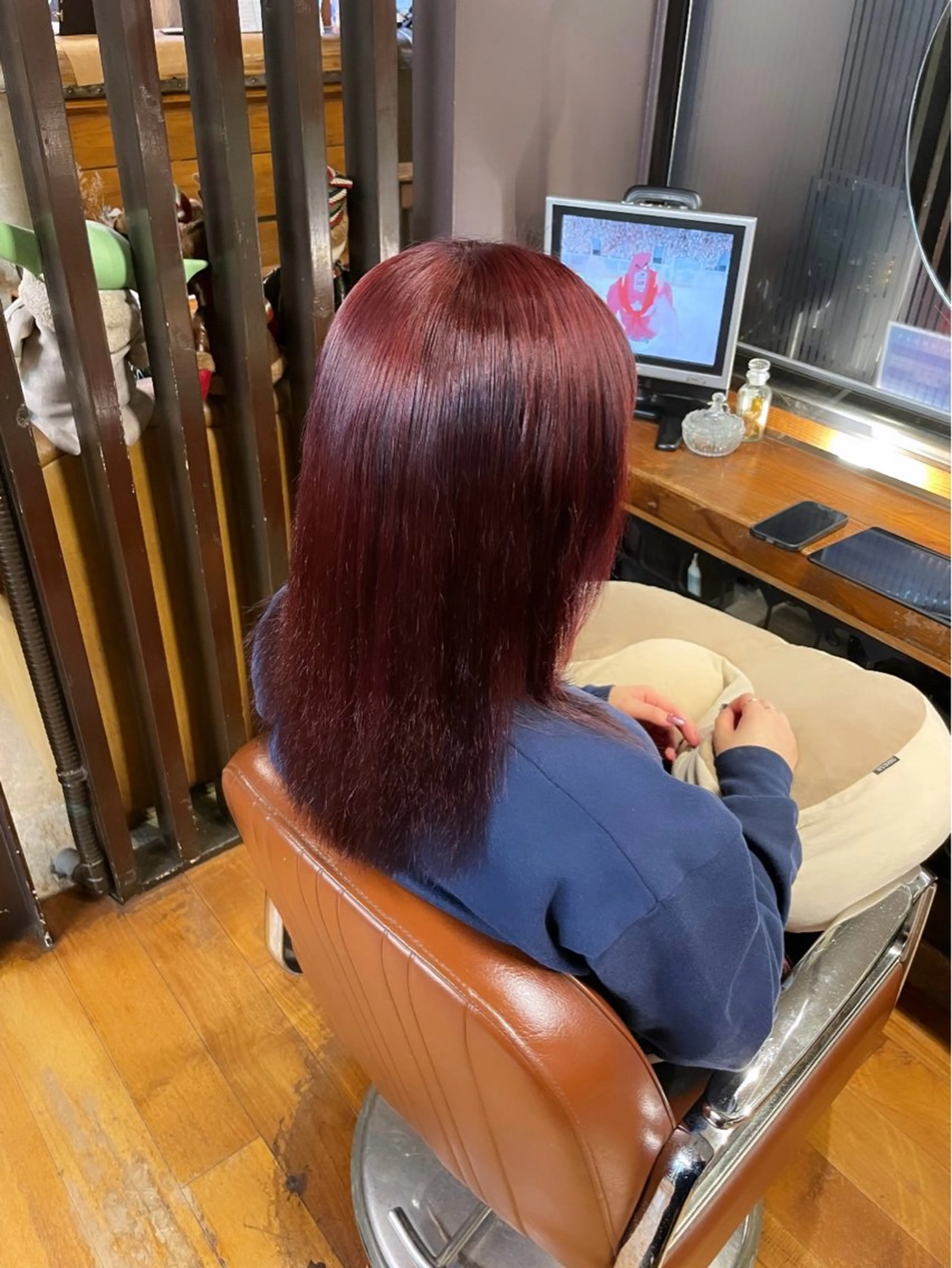 ミディアム カラー レッドカラー ayaka |トレンドヘアのヘアスタイル