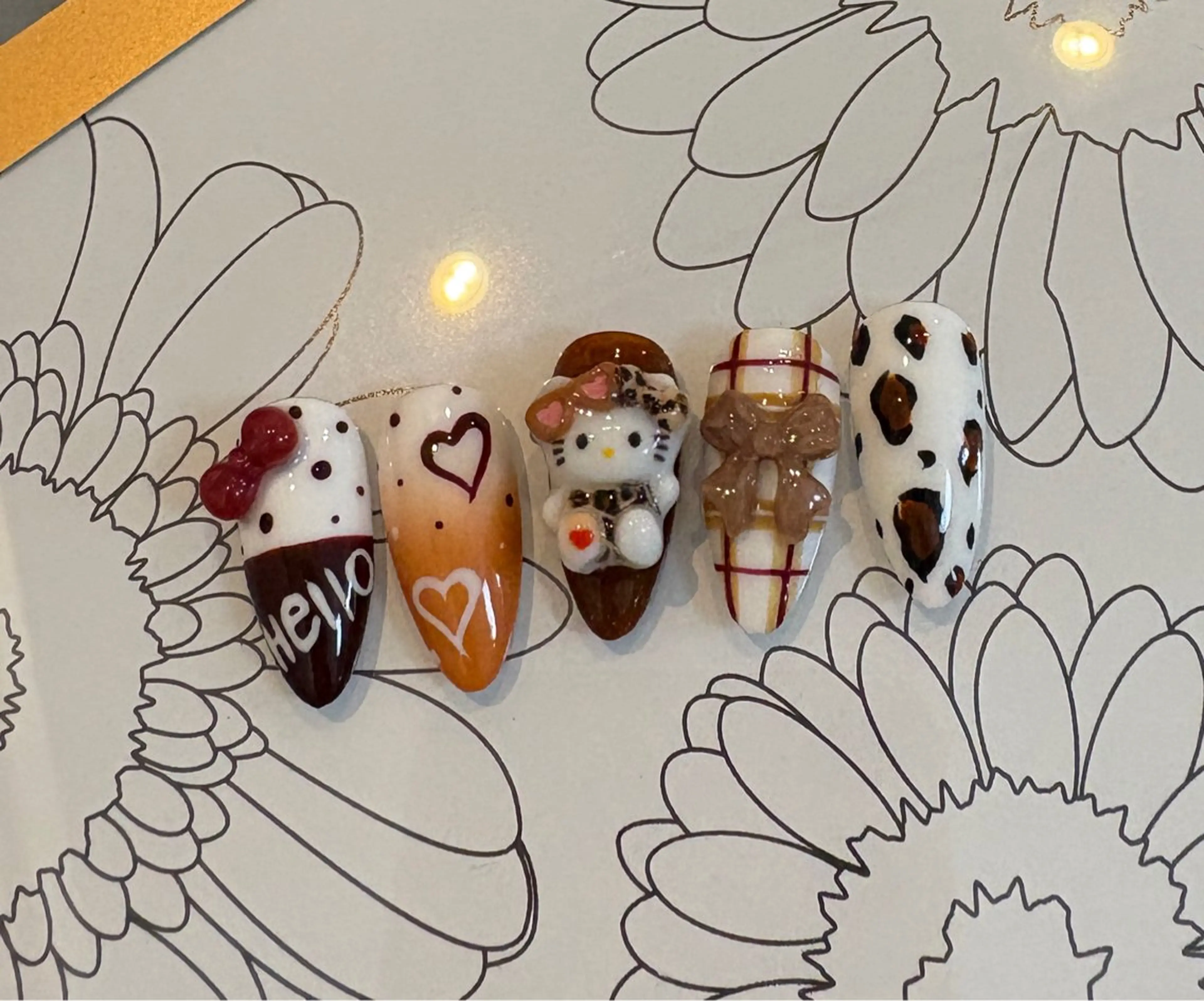 ネイル ハンドネイル AngelChris ビューティーサロンのネイルデザイン