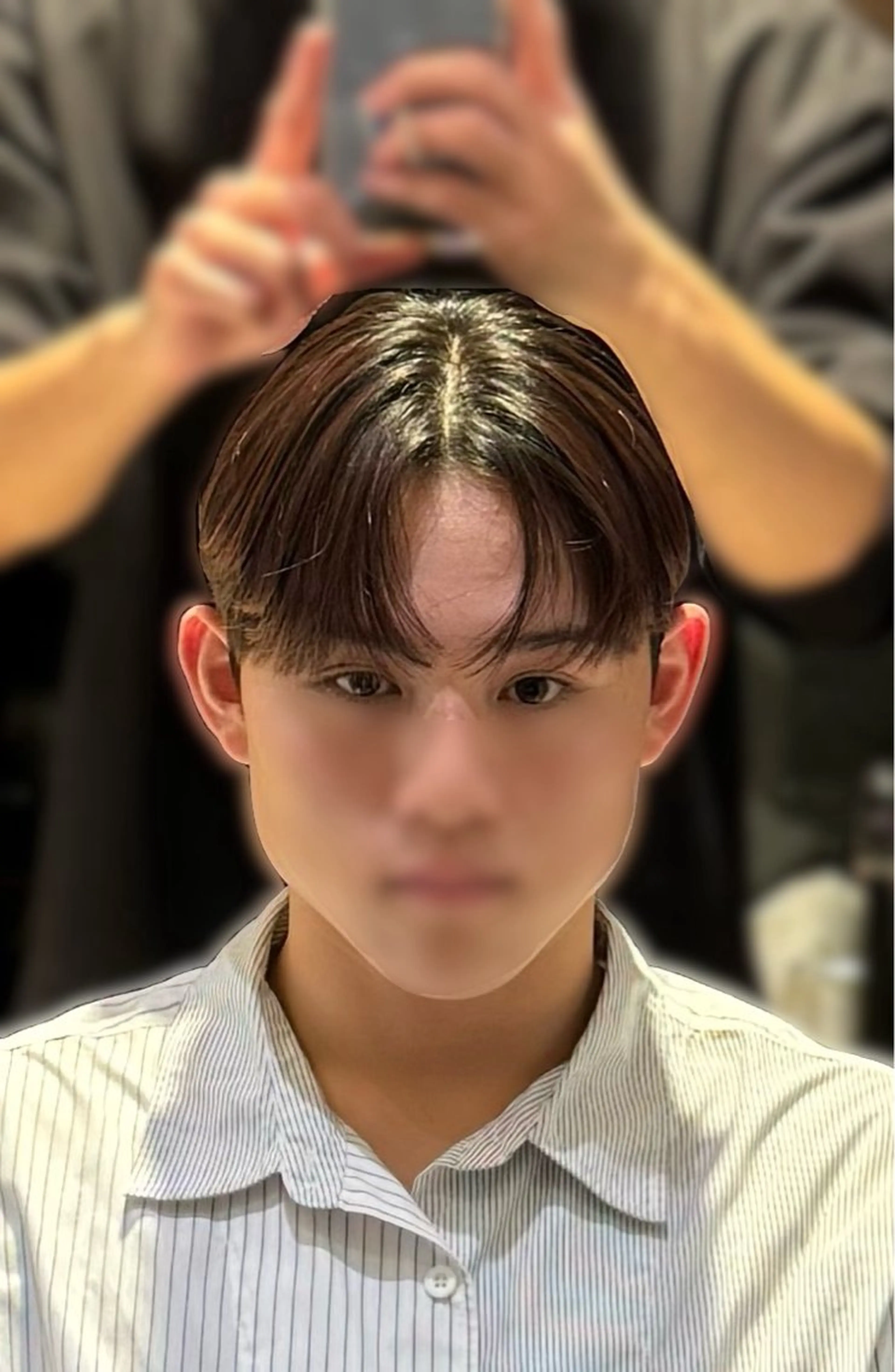 ショート パーマ メンズ センターパート コンマヘア ダウンパーマ カルマパーマ メンズ韓国風 YUKI🇰🇷 カルマ／ダウンパーマのヘアスタイル