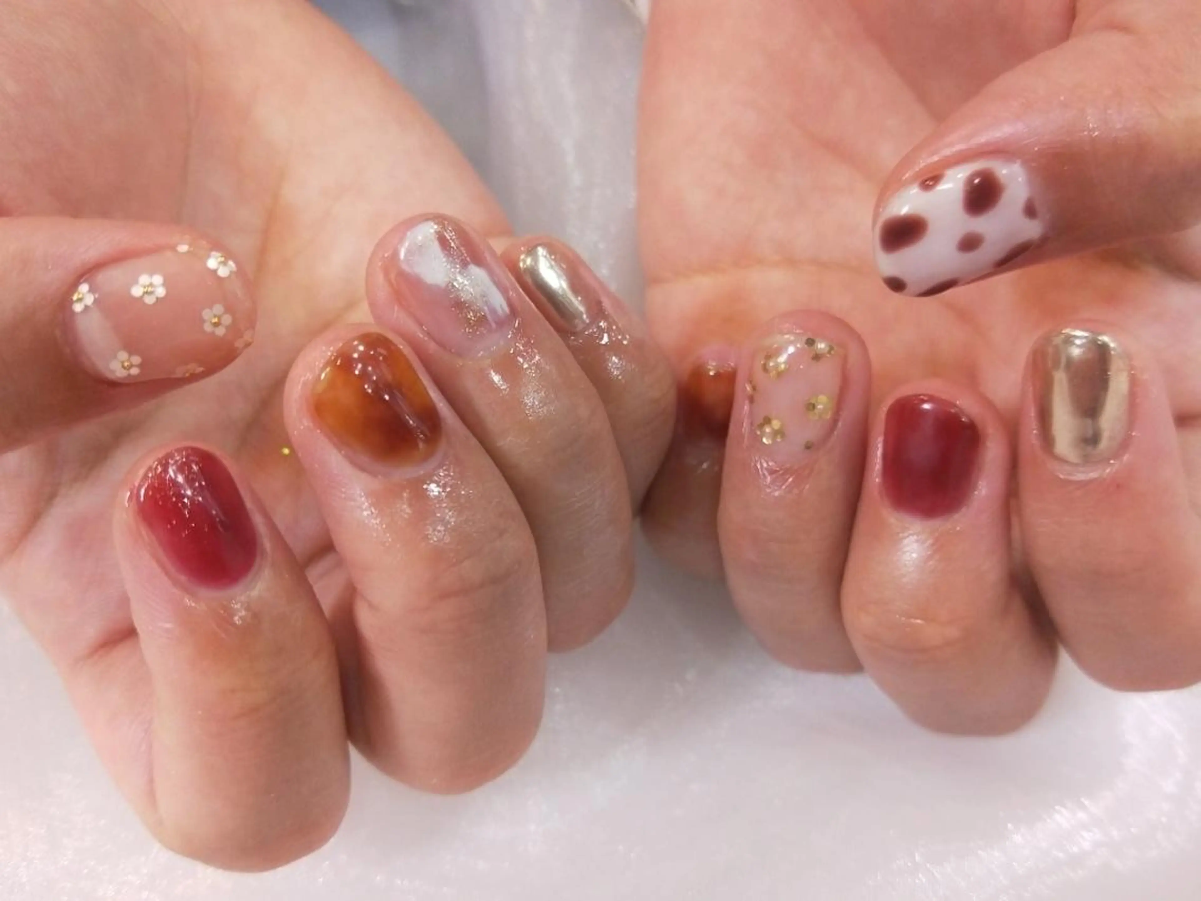 ネイル ハンドネイル ハンドケア R'well所属・はばすみれ🎀ﾈｲﾙ 光ﾌｪｲｼｬﾙ ﾍｱのネイルデザイン