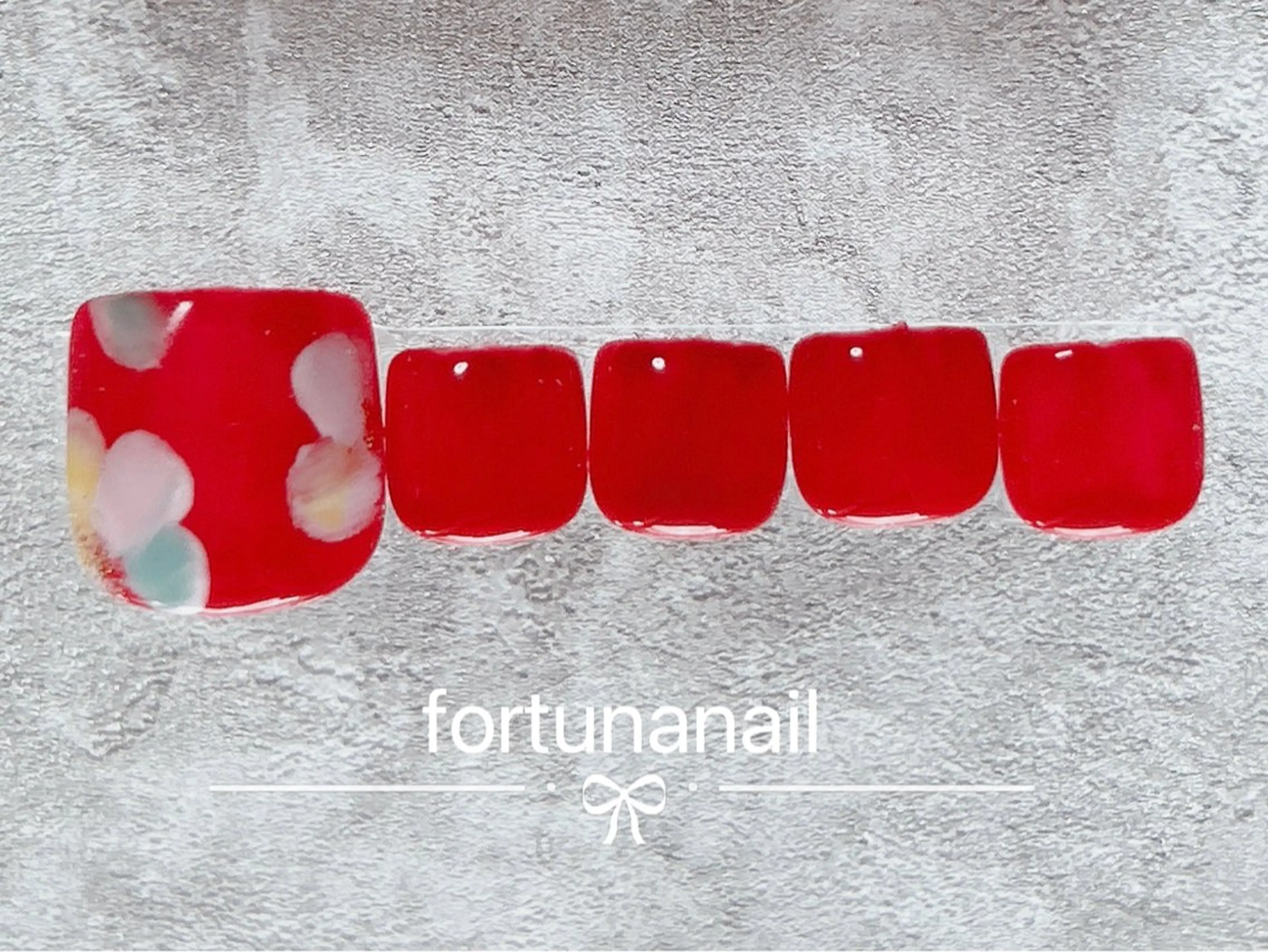 ネイル フットネイル Nail •Head スパFortunaのネイルデザイン